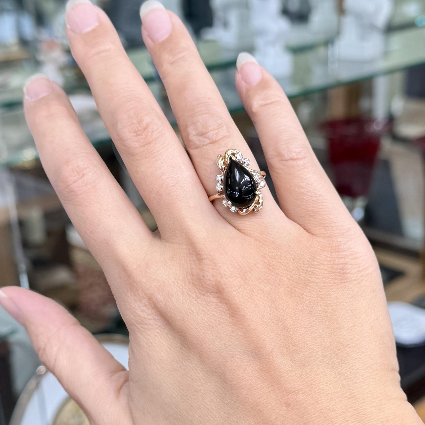 1990's Pear Onyx and Diamond Ring 14k Gold