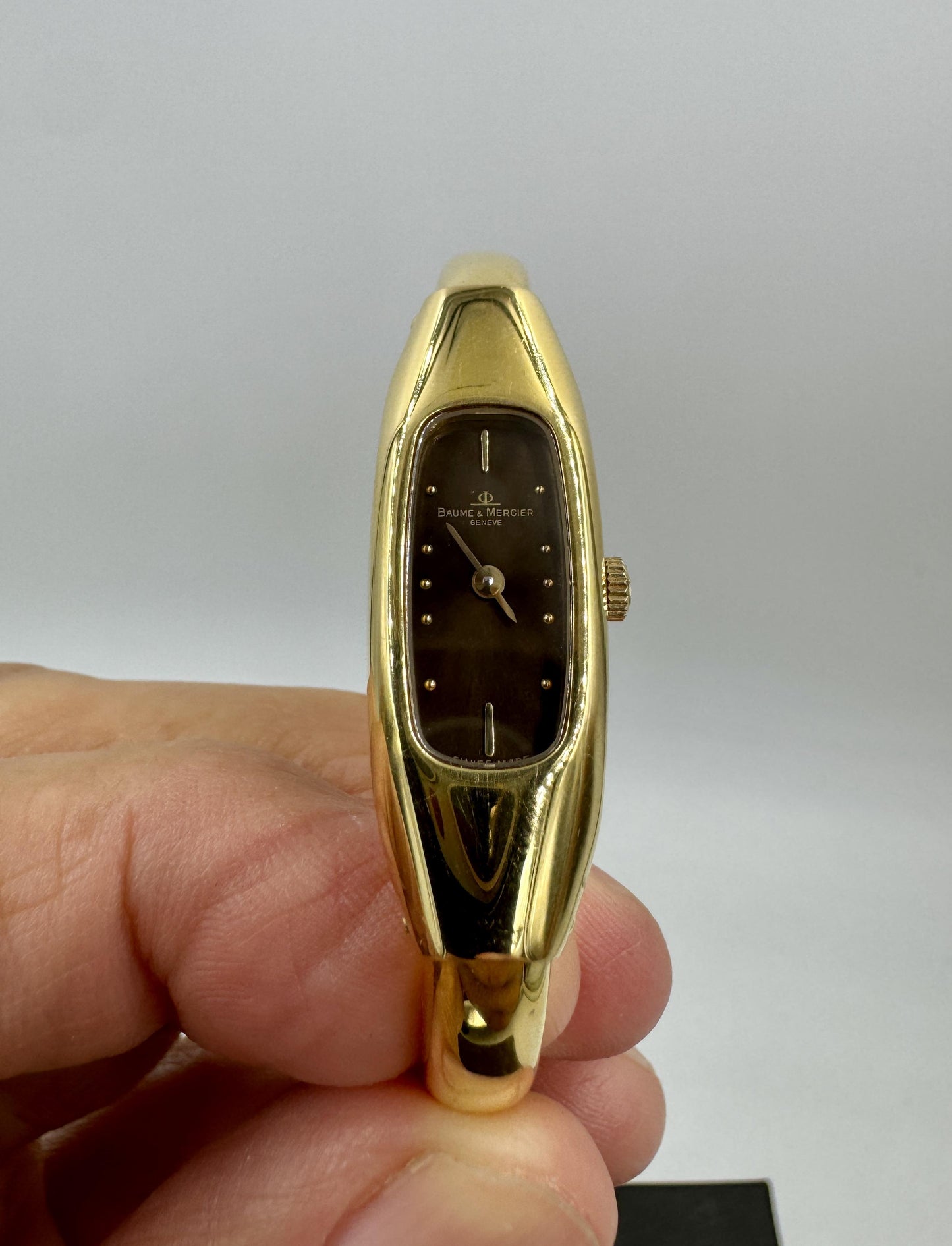 Rare Baume Mercier 18k Gold Quartz Bangle expandable Watch