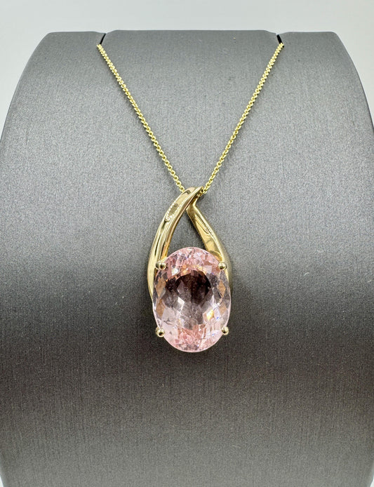 Stunning 8.50ct Oval Morganite 14k Yellow Gold Pendant Necklace