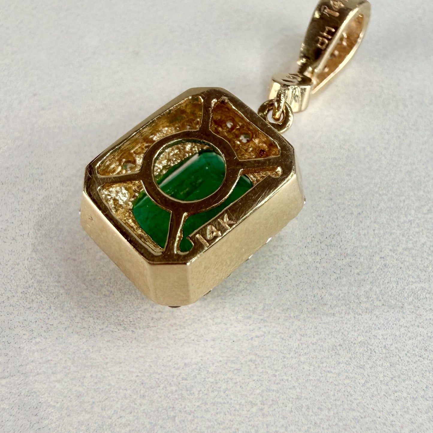 Columbian Emerald and Diamond Pendant 14k Yellow Gold