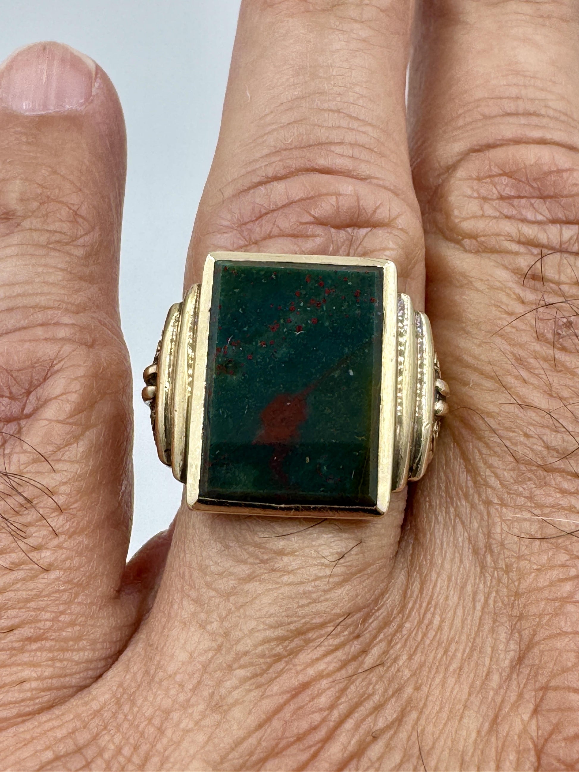 Art Deco 10k Yellow Gold Bloodstone Gents Ring