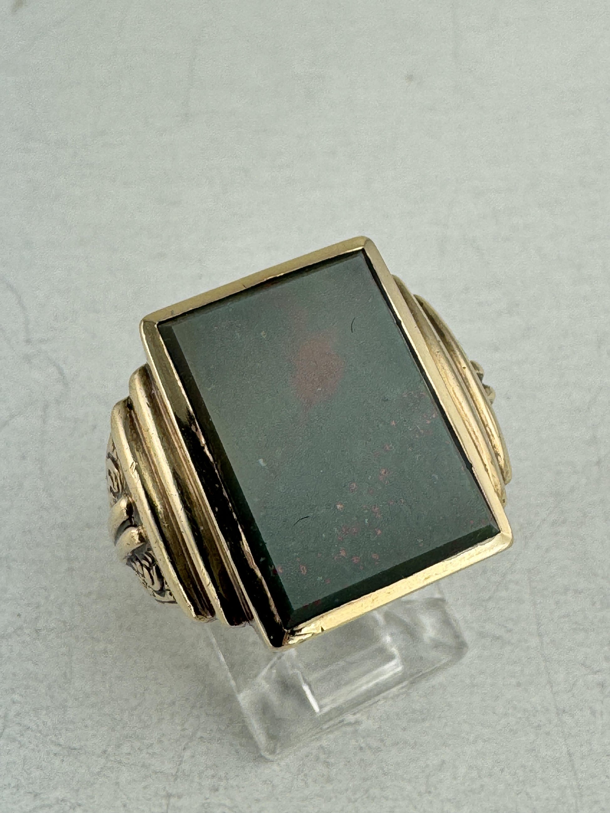 Art Deco 10k Yellow Gold Bloodstone Gents Ring