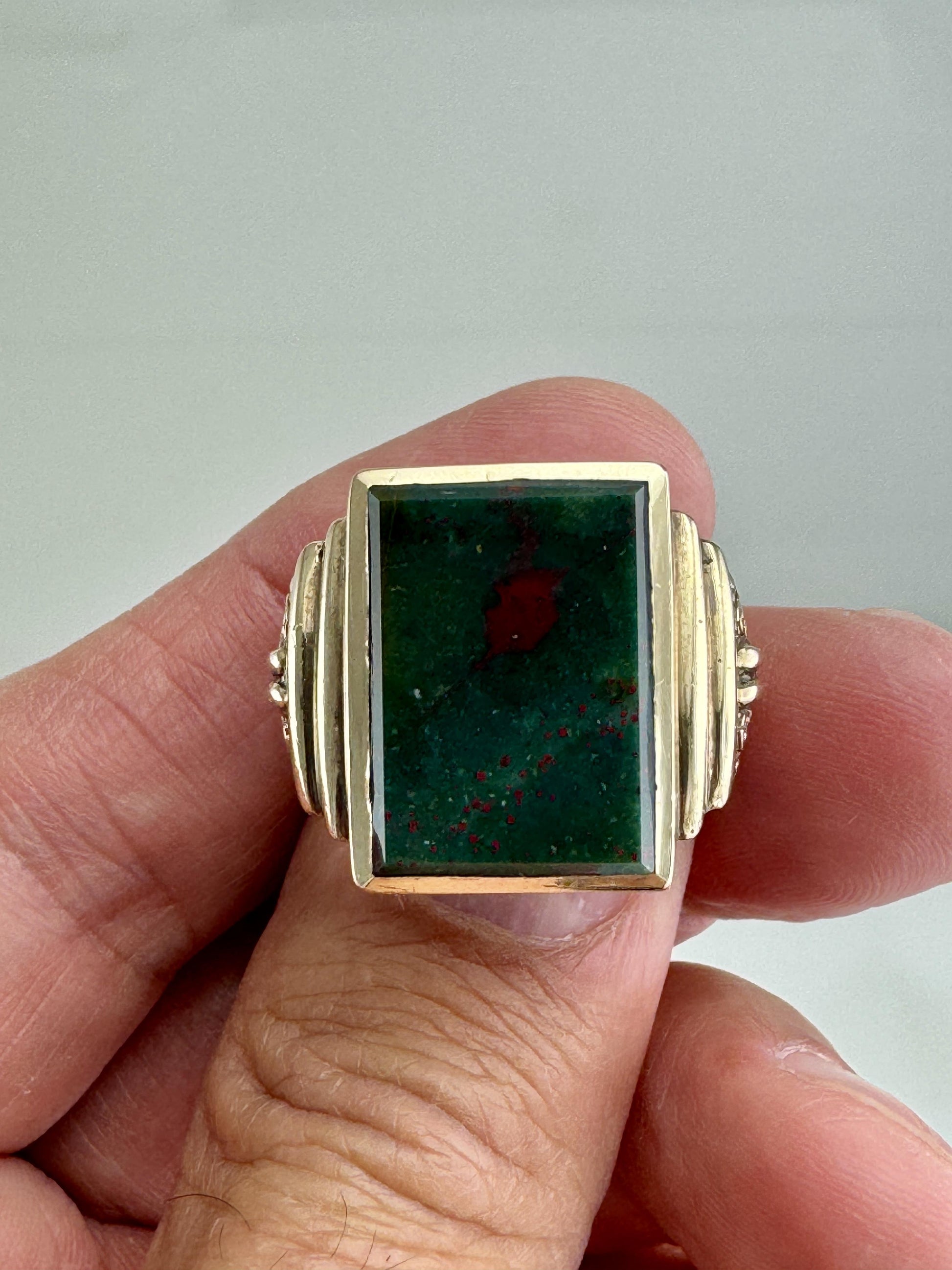 Art Deco 10k Yellow Gold Bloodstone Gents Ring
