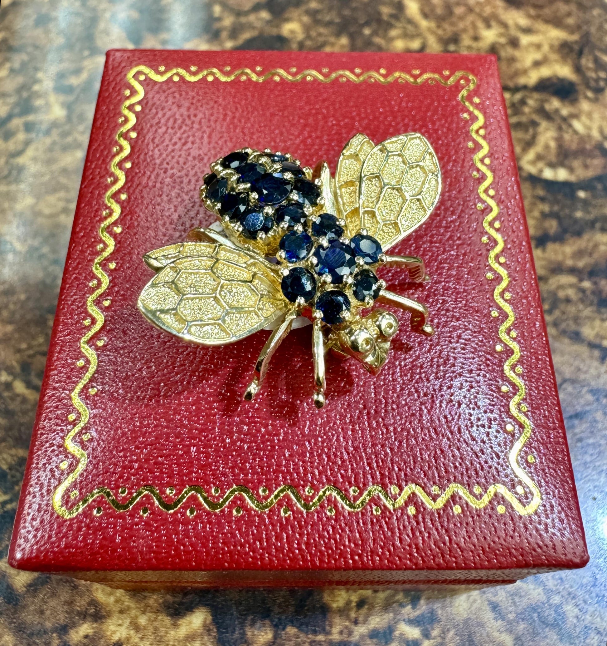 Vintage 14k Yellow Gold Sapphire Bee Pin 1990's