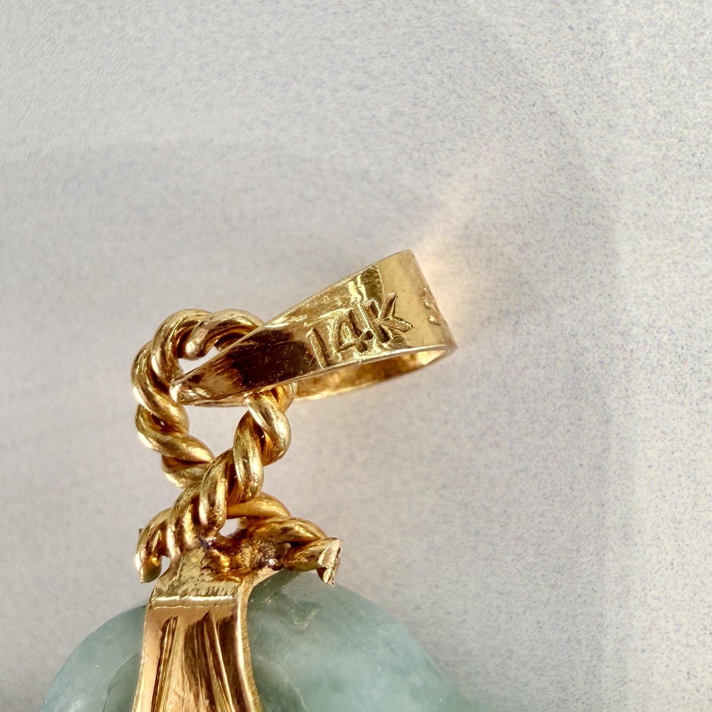 Jade Spinning Motion Good Fortune Pendant Amulet 14k Yellow Gold