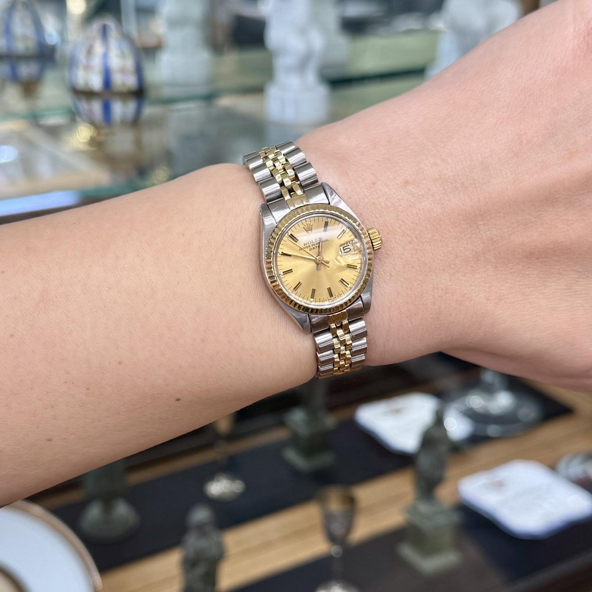 Vintage Rolex 26mm 14k/ Stainless Steel Two Tone Watch Ref: 6917