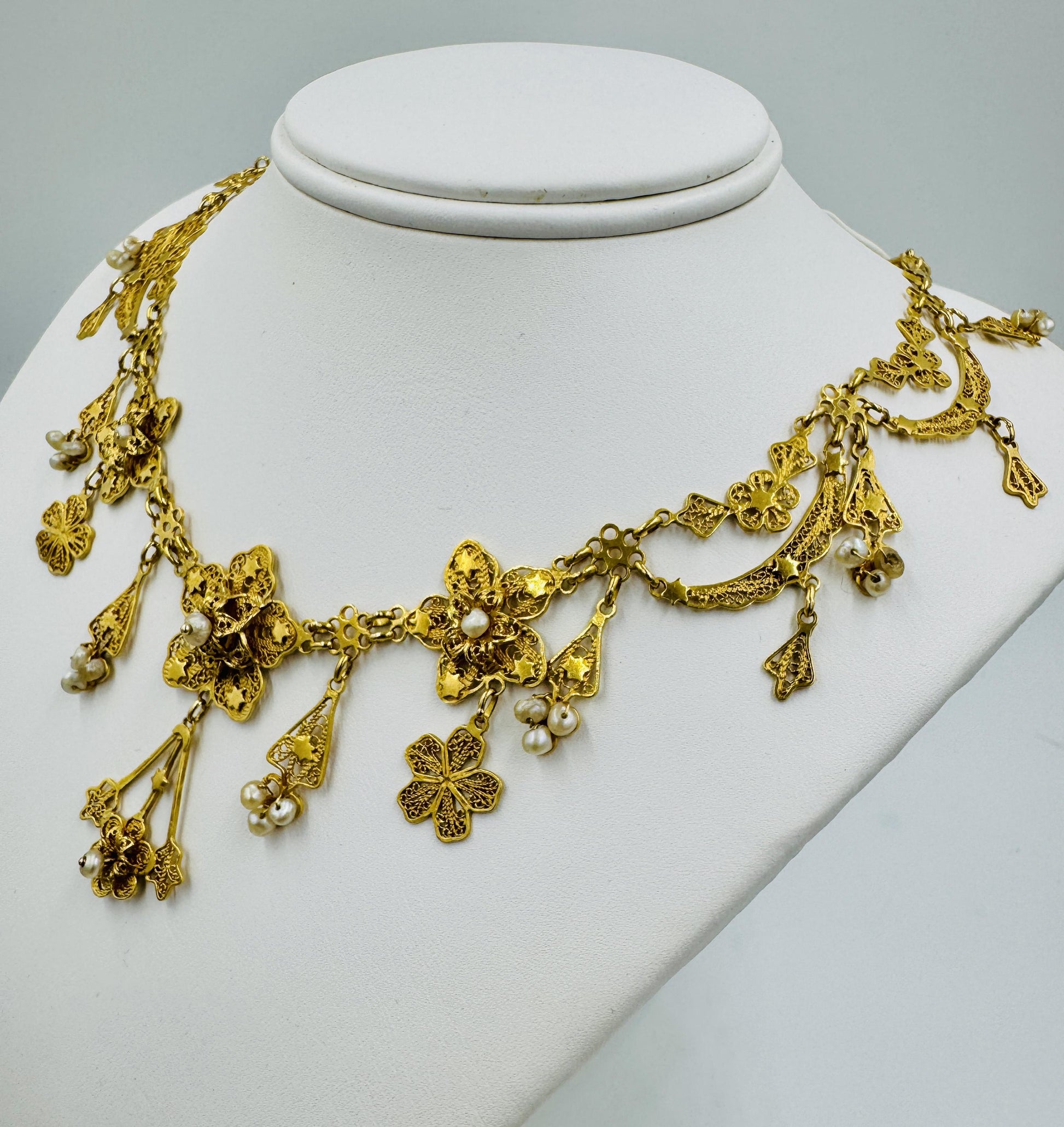 Vintage 18k Filigree Flower and Pearl Dangle Pendant