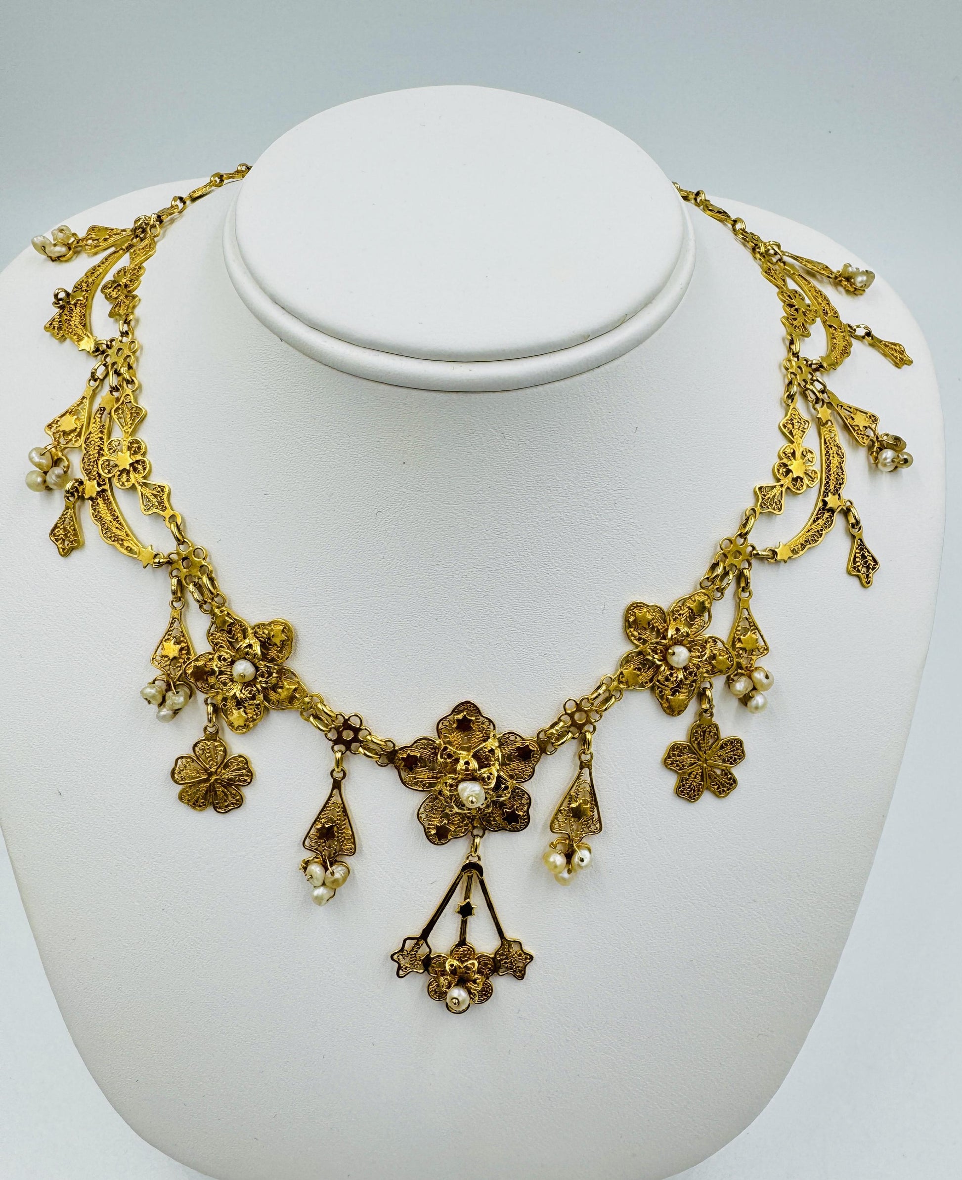 Vintage 18k Filigree Flower and Pearl Dangle Pendant
