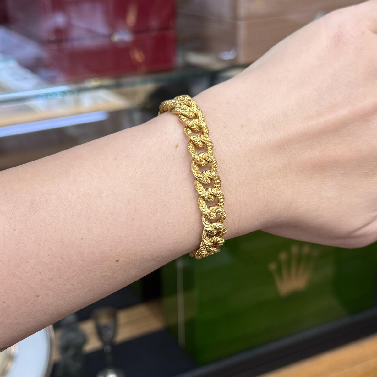 Antique 1890's Victorian Repousse Curb Link Bracelet 14k Yellow Gold