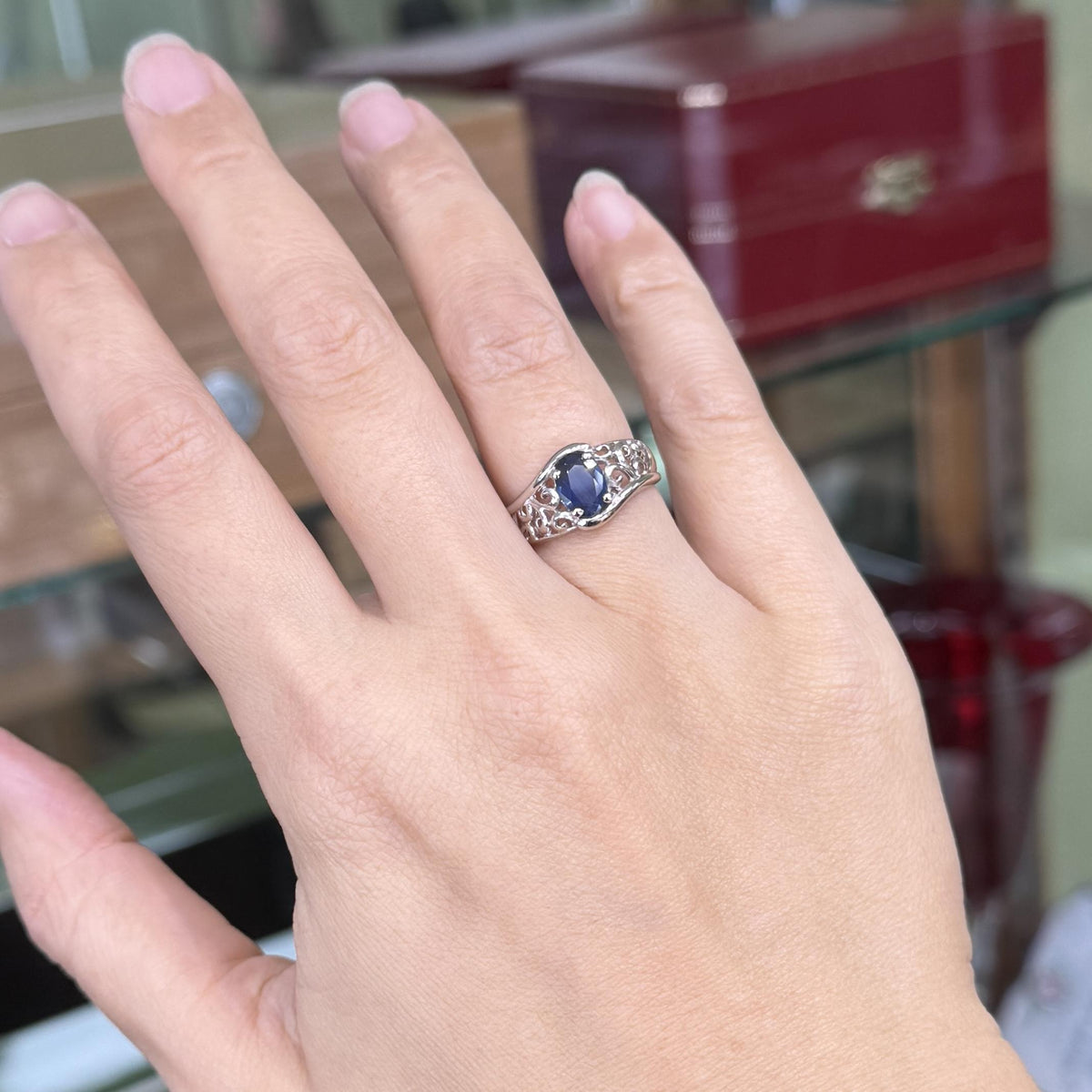 Kwiat Oval Blue Sapphire Filigree Ring Platinum