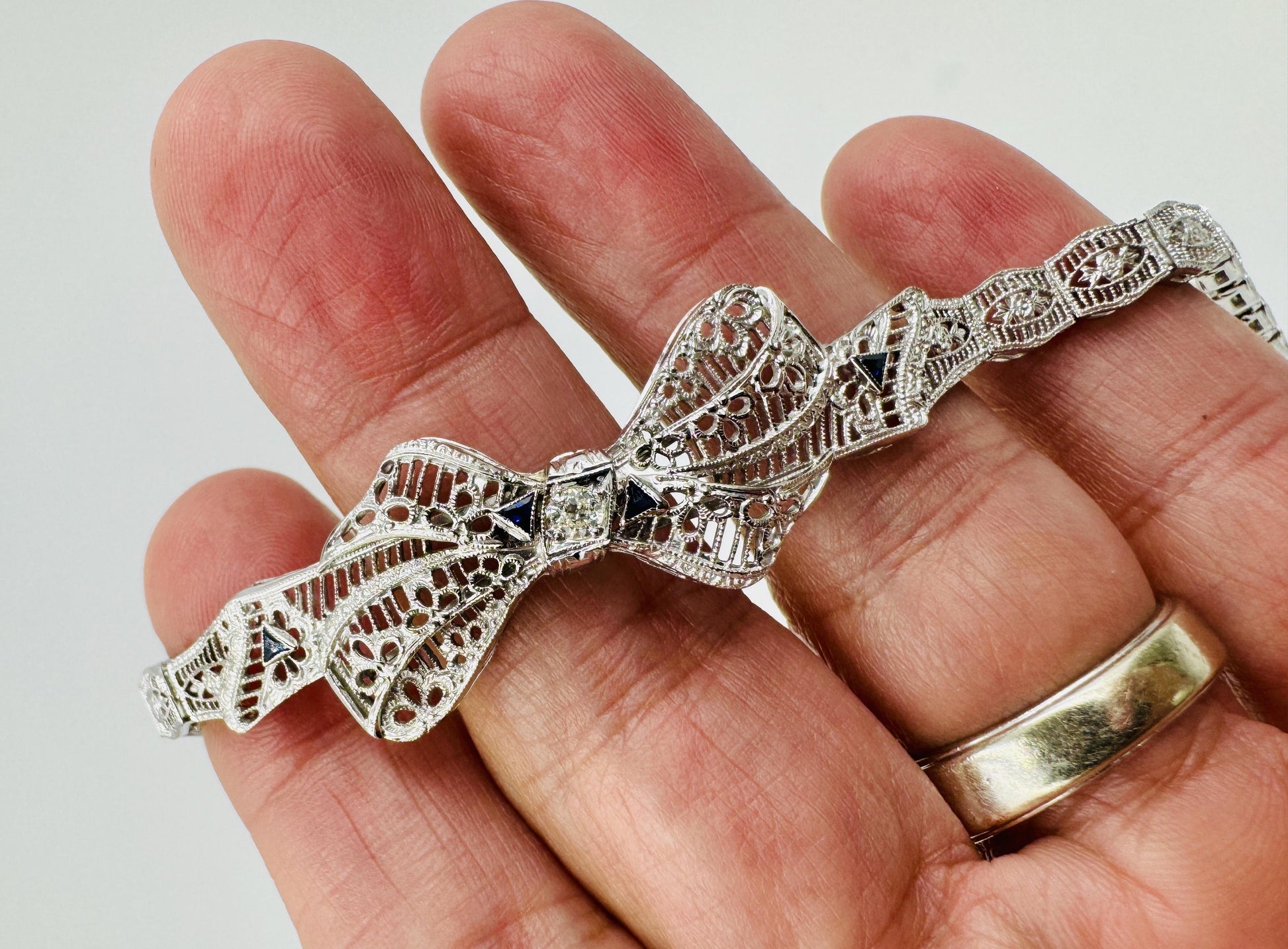 Art Deco 10k White Gold Filigree Diamond Bow Bracelet