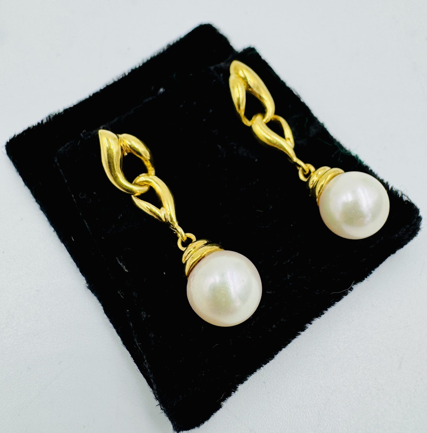 Vintage 18k Yellow Gold Pearl Drop Earrings