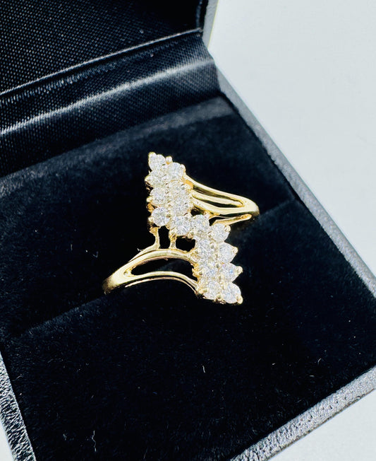 Vintage 14k Yellow Gold Diamond Cluster Ring