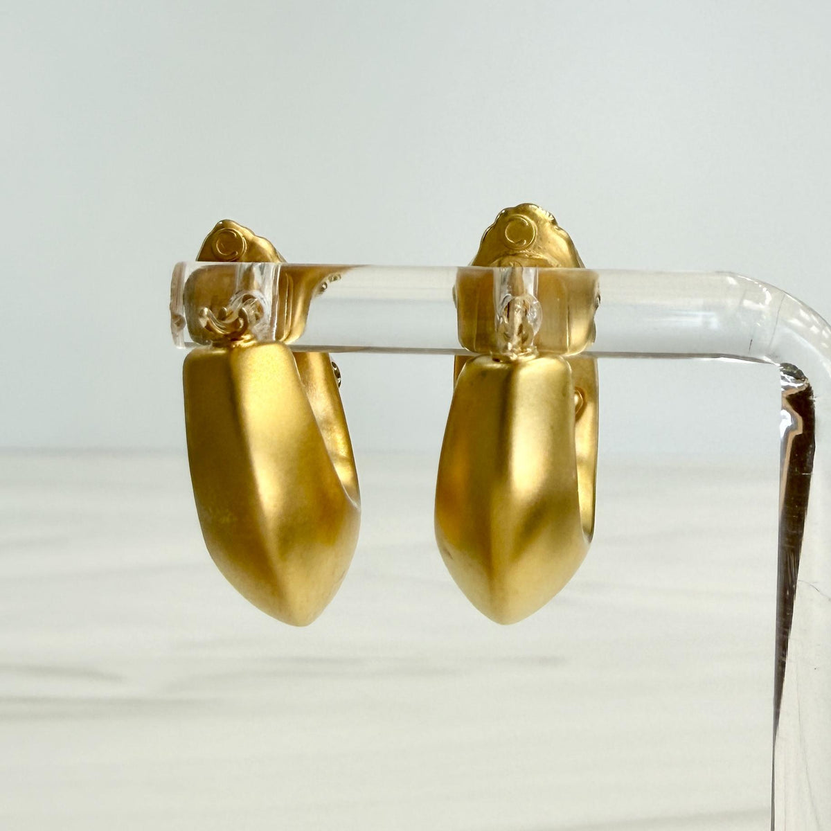 Charles Garnier Puffy Sculptural Hoop Earrings 18k Yellow Gold