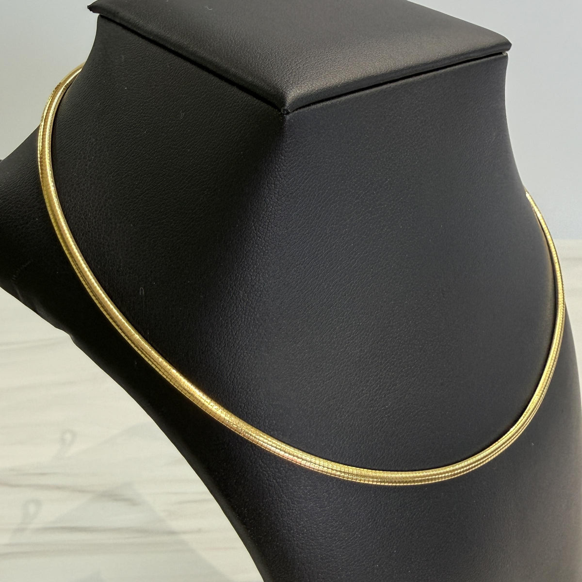 Reversible Two Tone Omega Collar/Choker Necklace 14k Gold