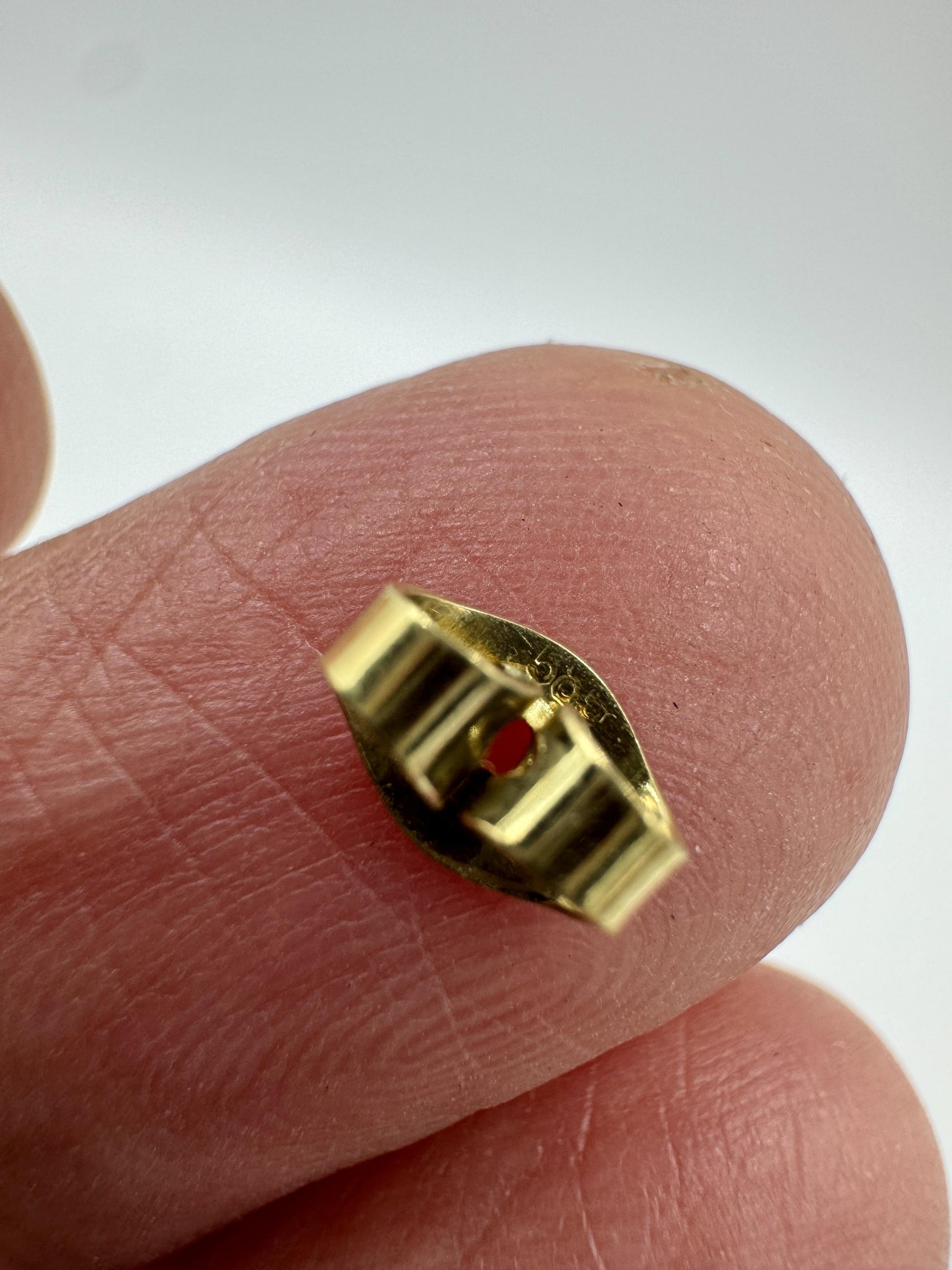 Vintage 14k Yellow Gold Rose Cut Garnet Cluster Stud Earrings