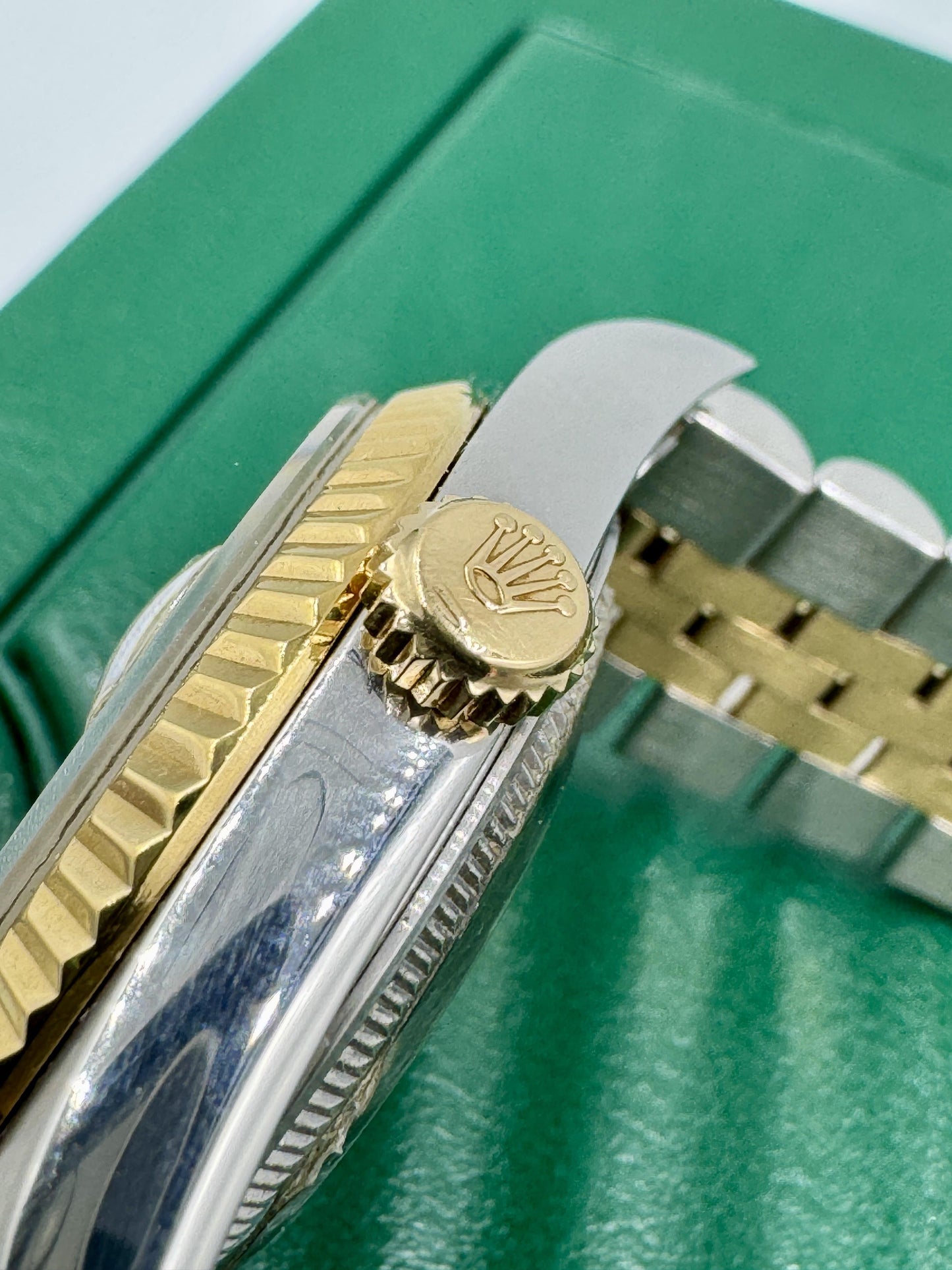 Rolex 16233 Datejust Stainless Steel and 18k 36mm 1991