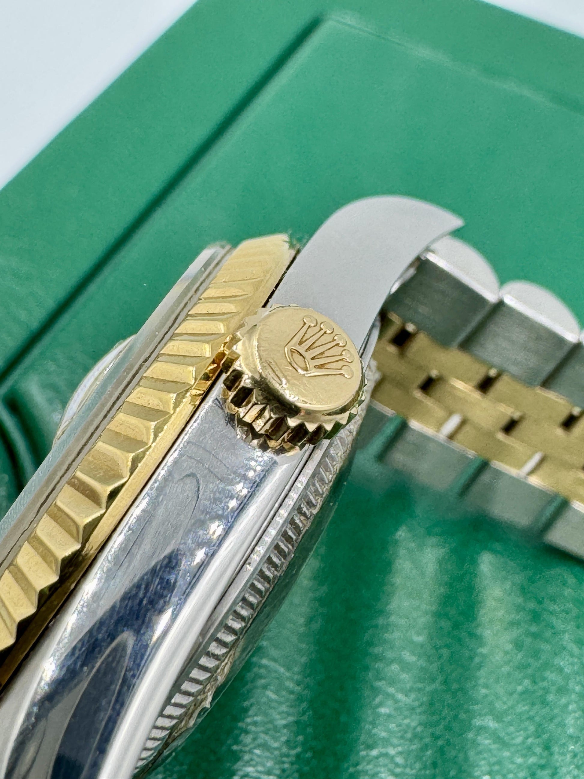 Rolex 16233 Datejust Stainless Steel and 18k 36mm 1991