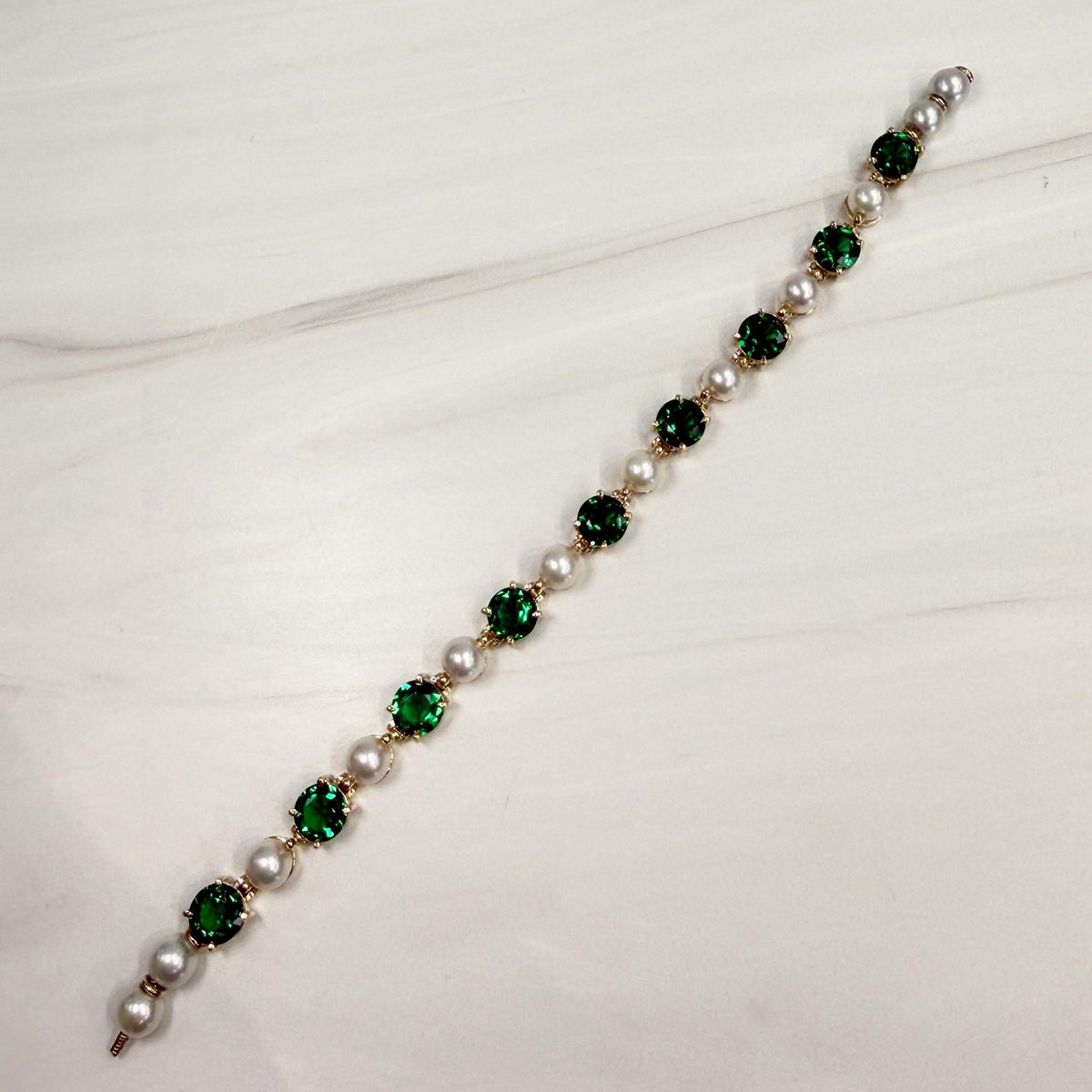 Vintage 1960's Pearl and Lab Grown Green Stone Bracelet 13-14k