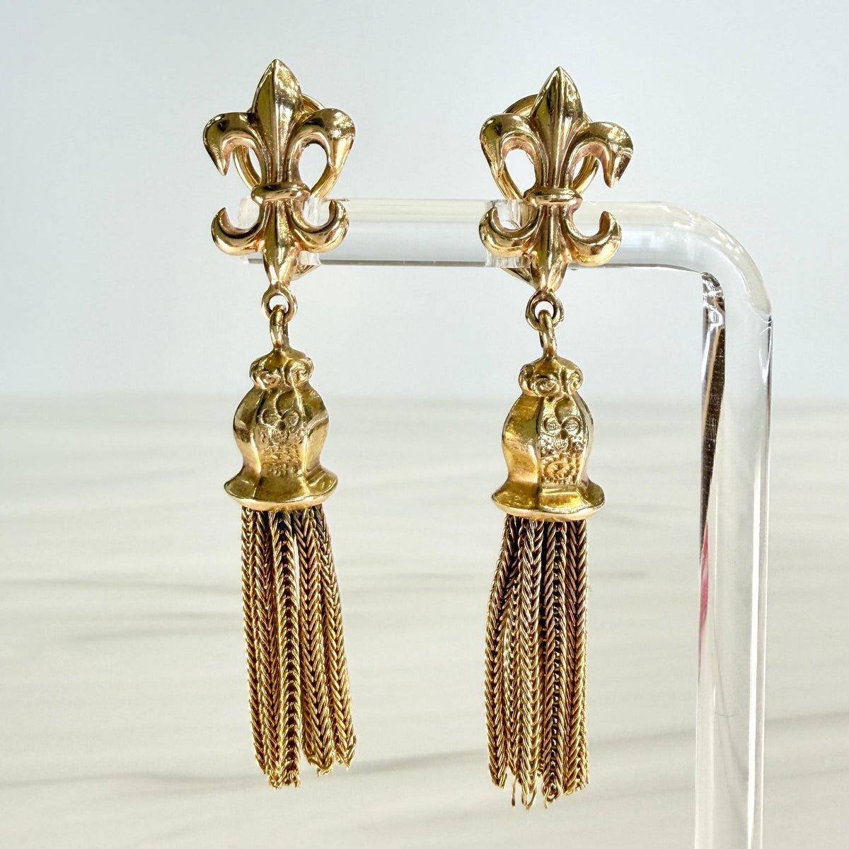 1950's Vintage Fleur-De-Lis Fringe Tassel Clip on Earrings 14k