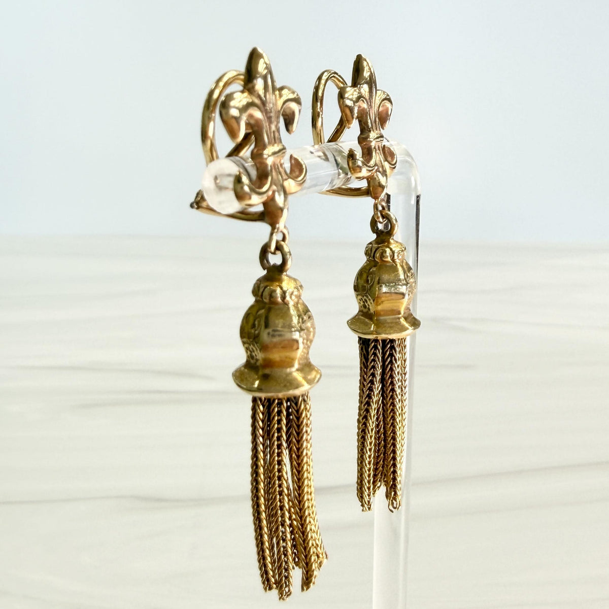 1950's Vintage Fleur-De-Lis Fringe Tassel Clip on Earrings 14k