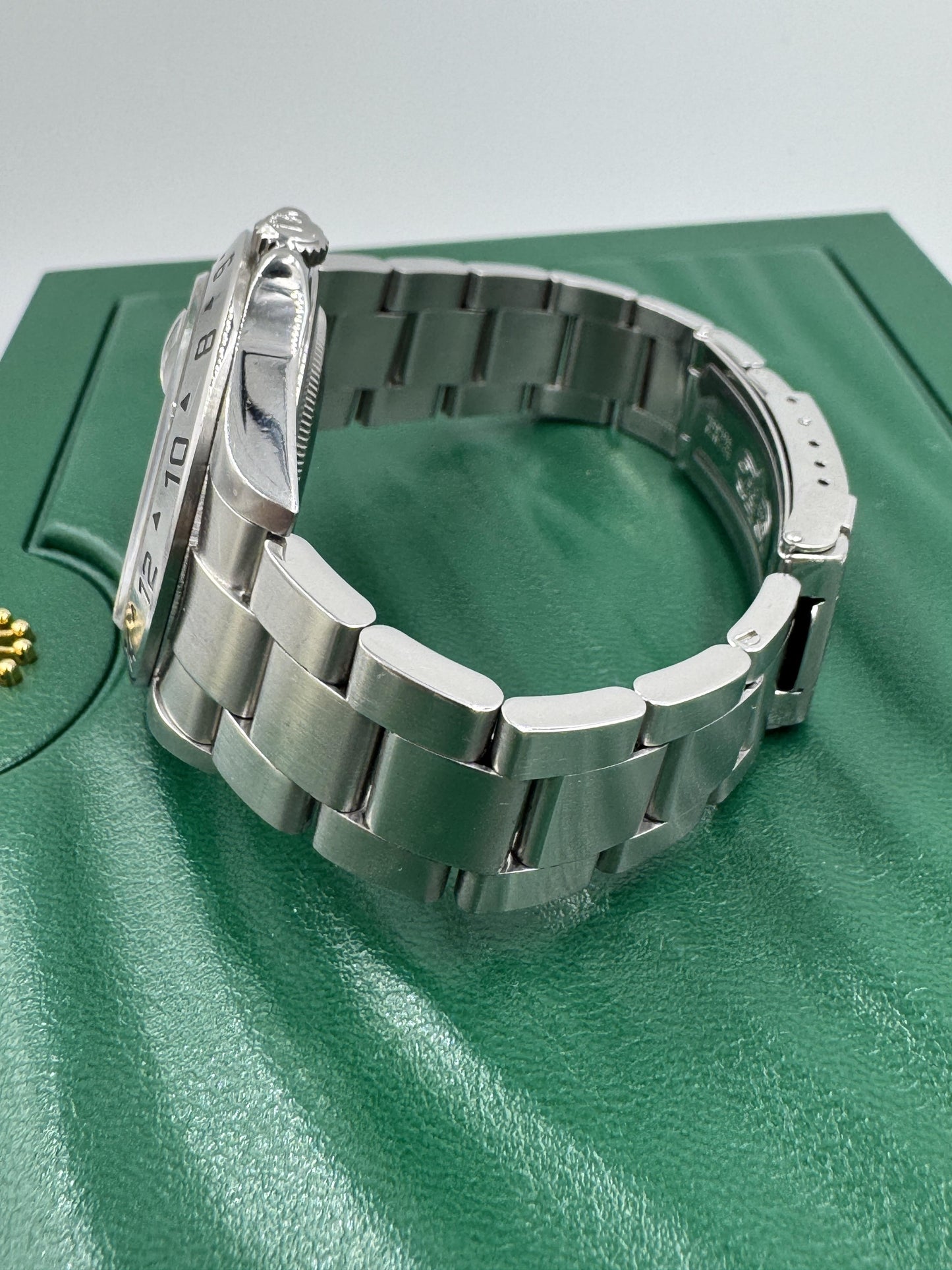 Full Set Rolex Explorer 16570 Black Dial Box And Papers F-Serial No Holes Case