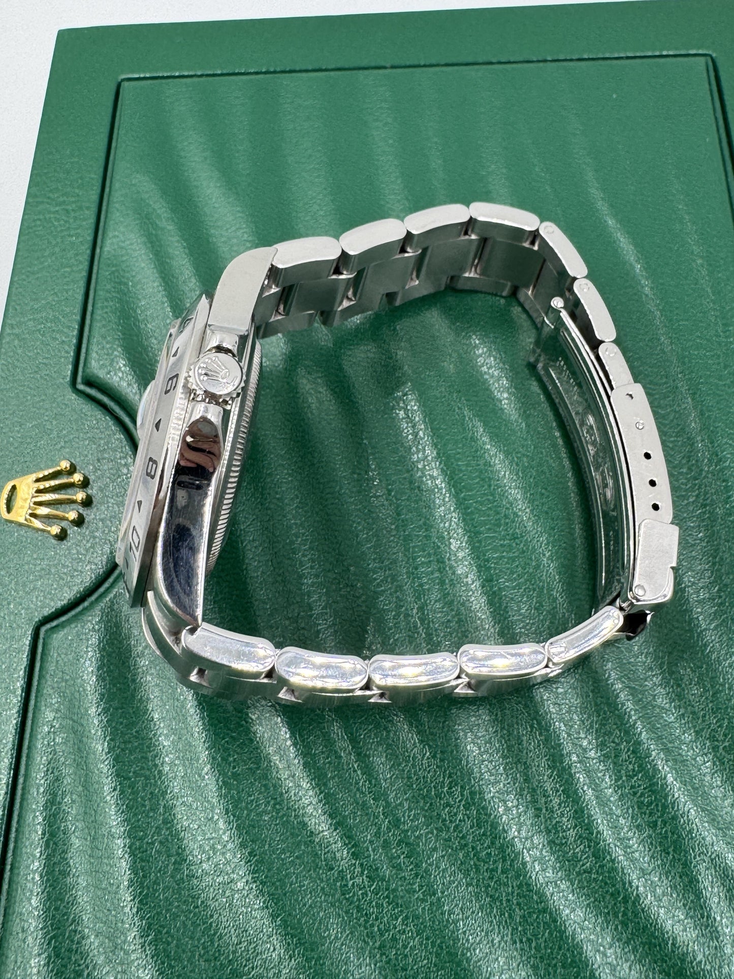 Full Set Rolex Explorer 16570 Black Dial Box And Papers F-Serial No Holes Case