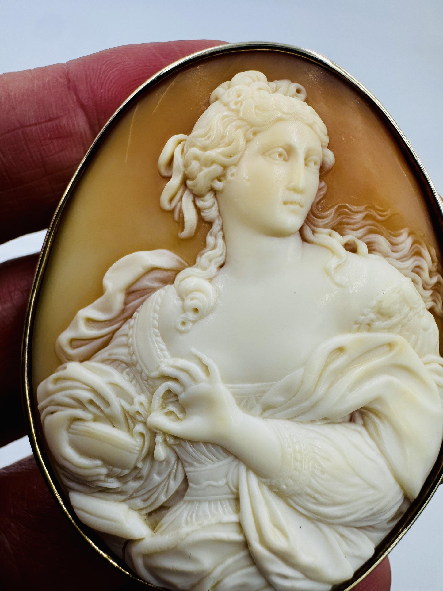 Victorian 14k Yellow gold Cameo Brooch Pin