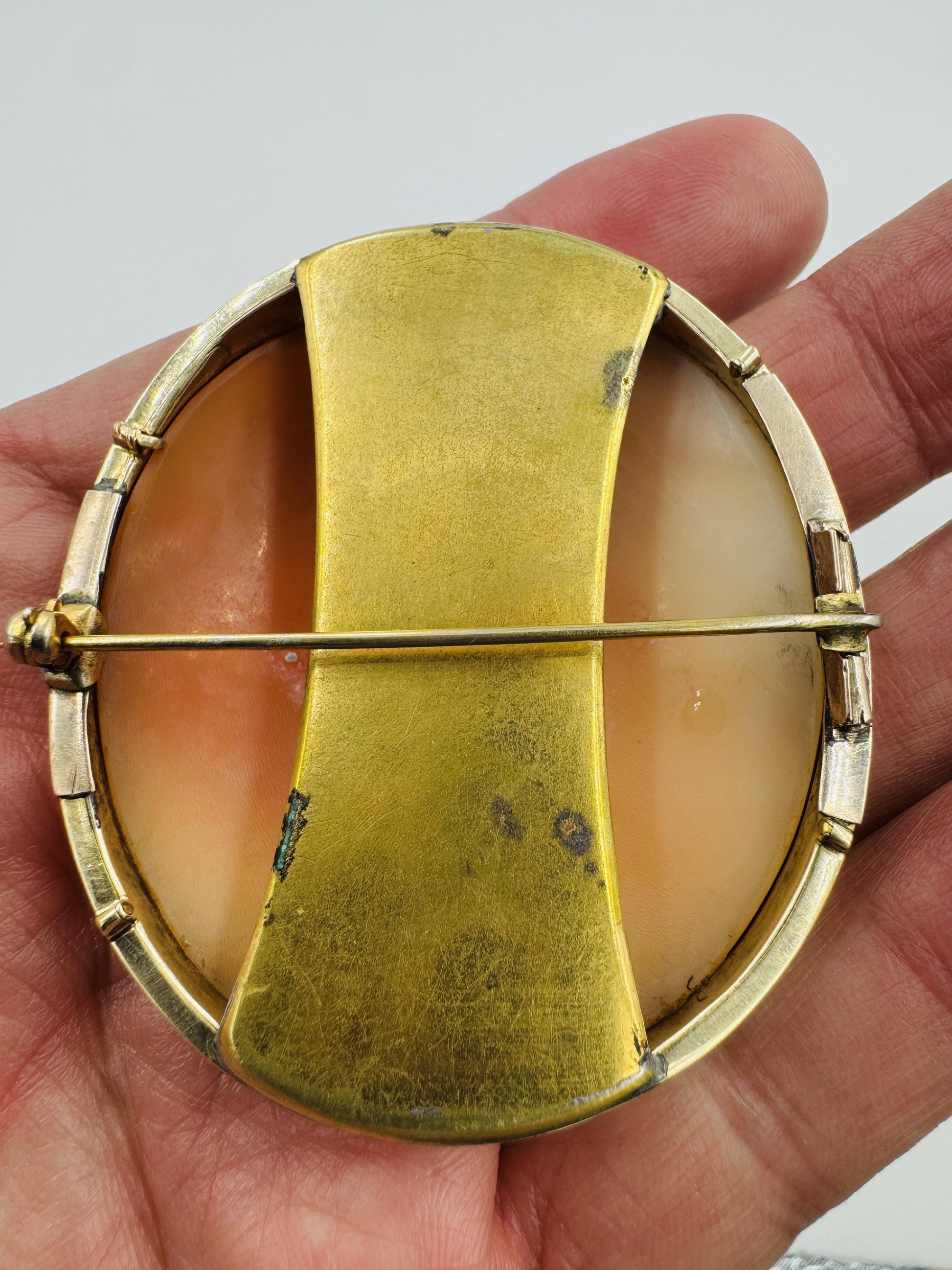 Victorian 14k Yellow gold Cameo Brooch Pin