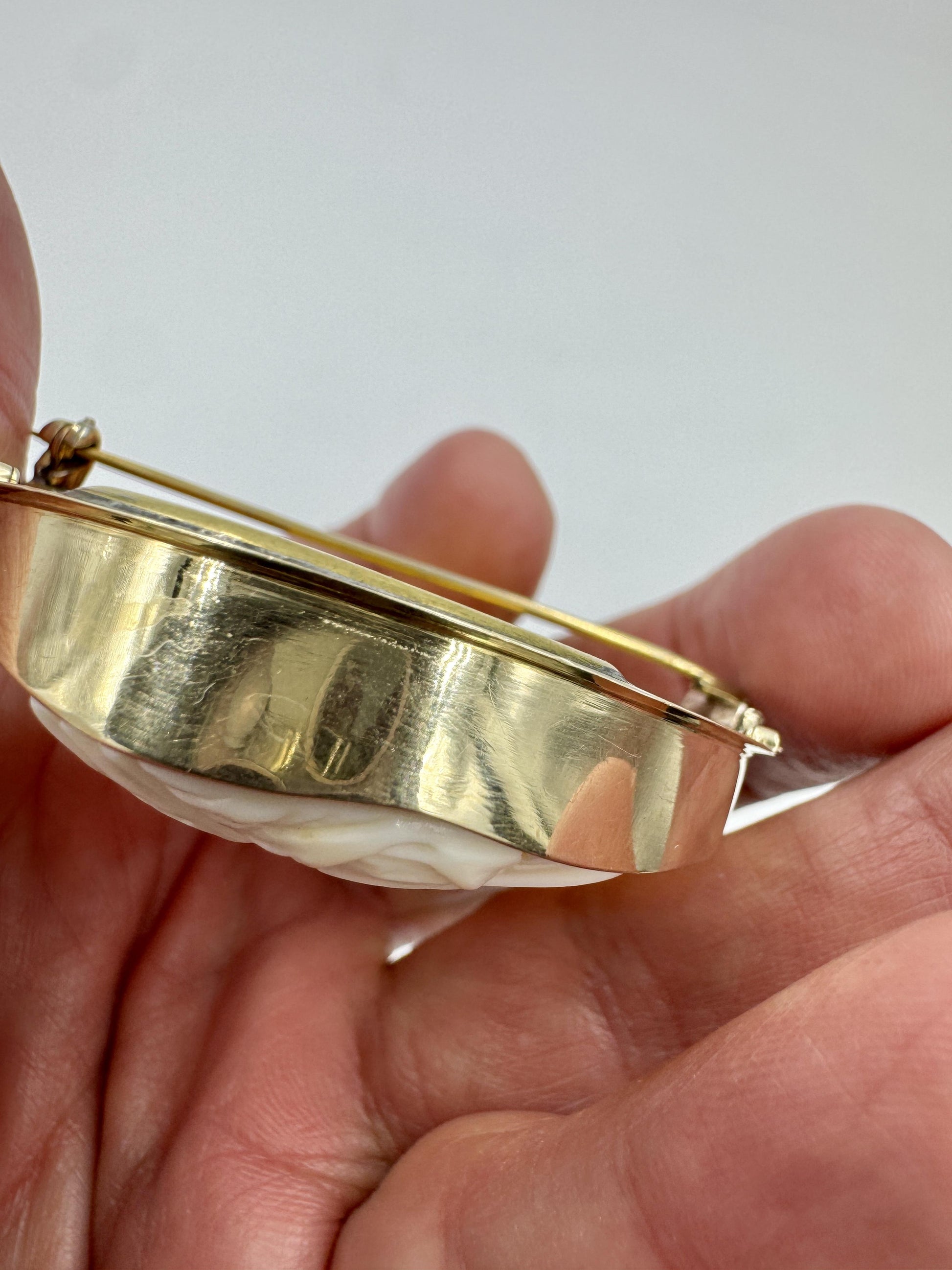 Victorian 14k Yellow gold Cameo Brooch Pin