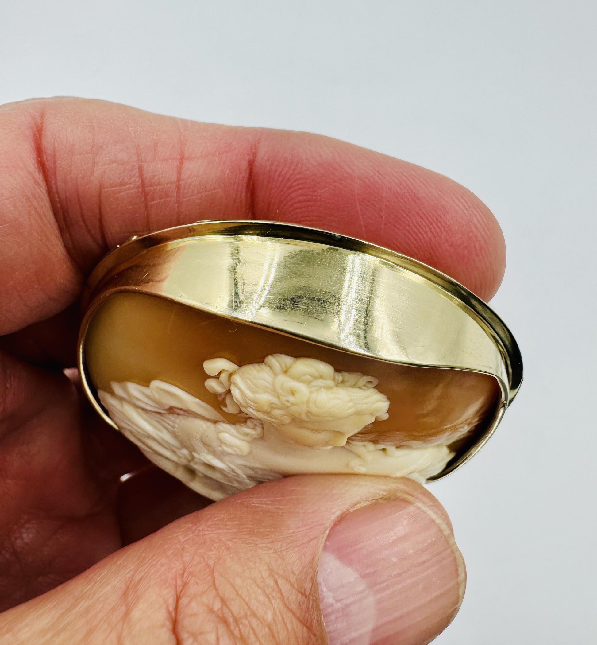 Victorian 14k Yellow gold Cameo Brooch Pin