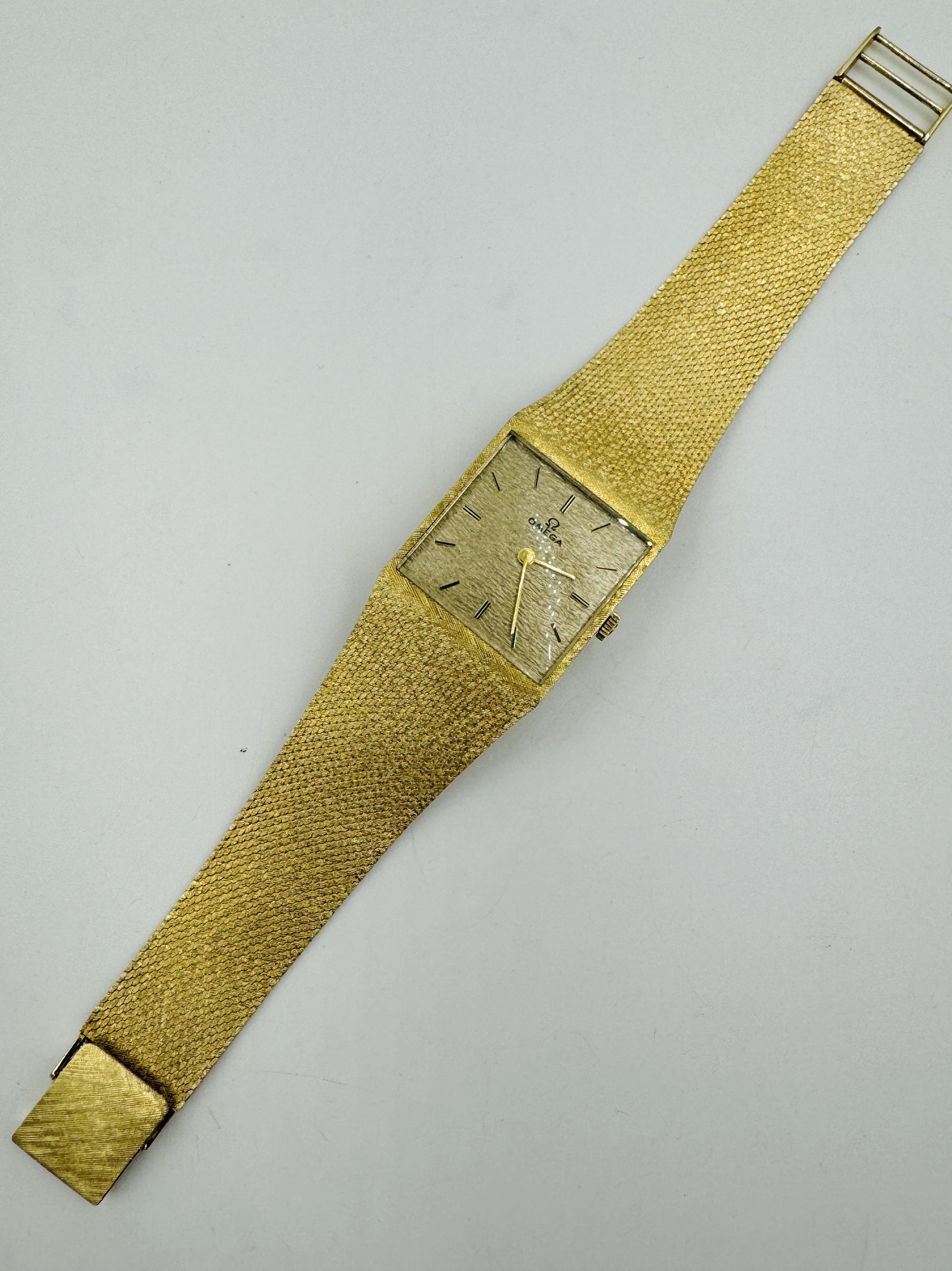 Vintage 14K Gold OMEGA Wristwatch Mesh Watch Swiss Mechanical Movement