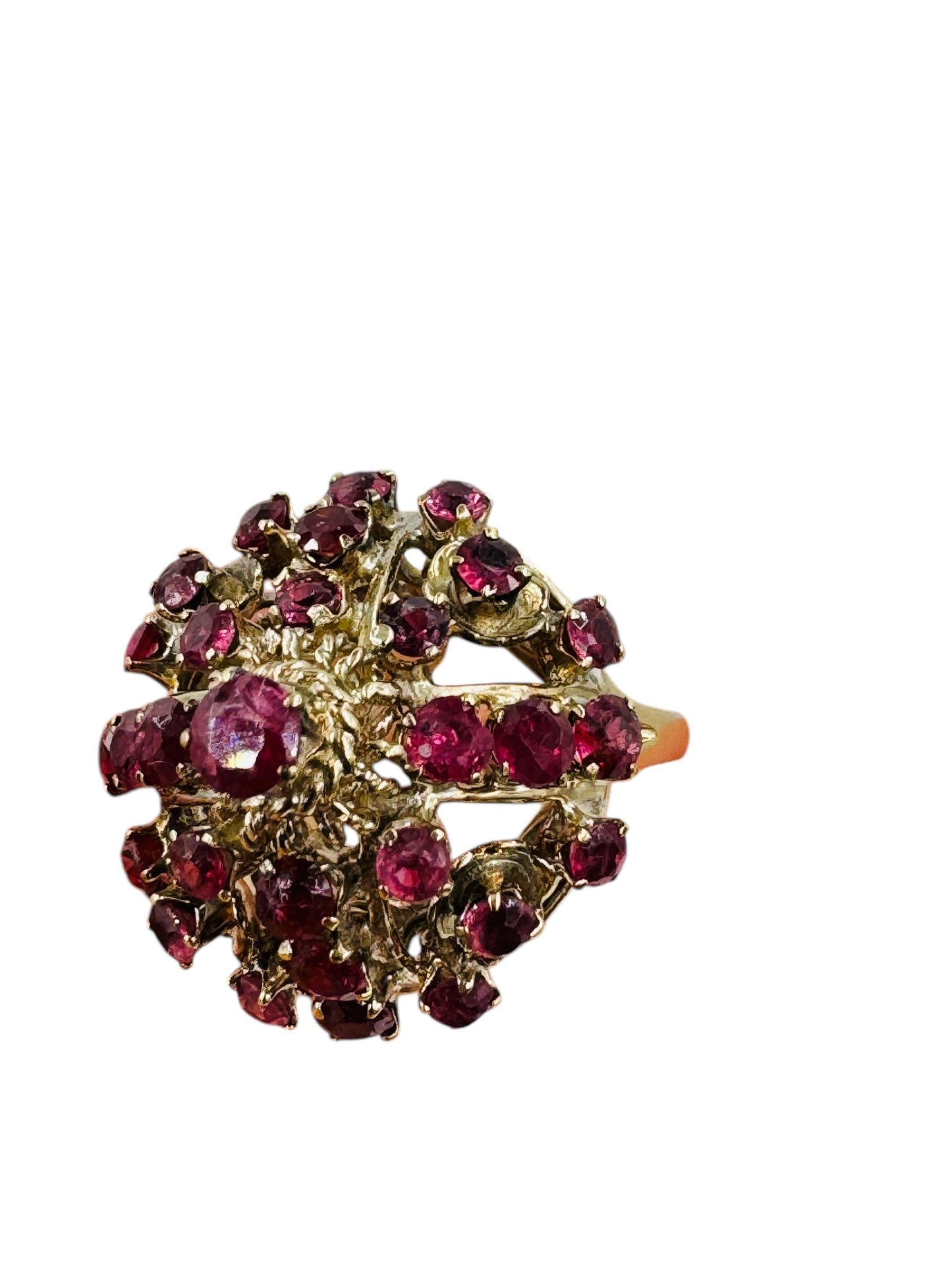 Vintage 14k Yellow Gold Princess Thai Ruby Dome ring