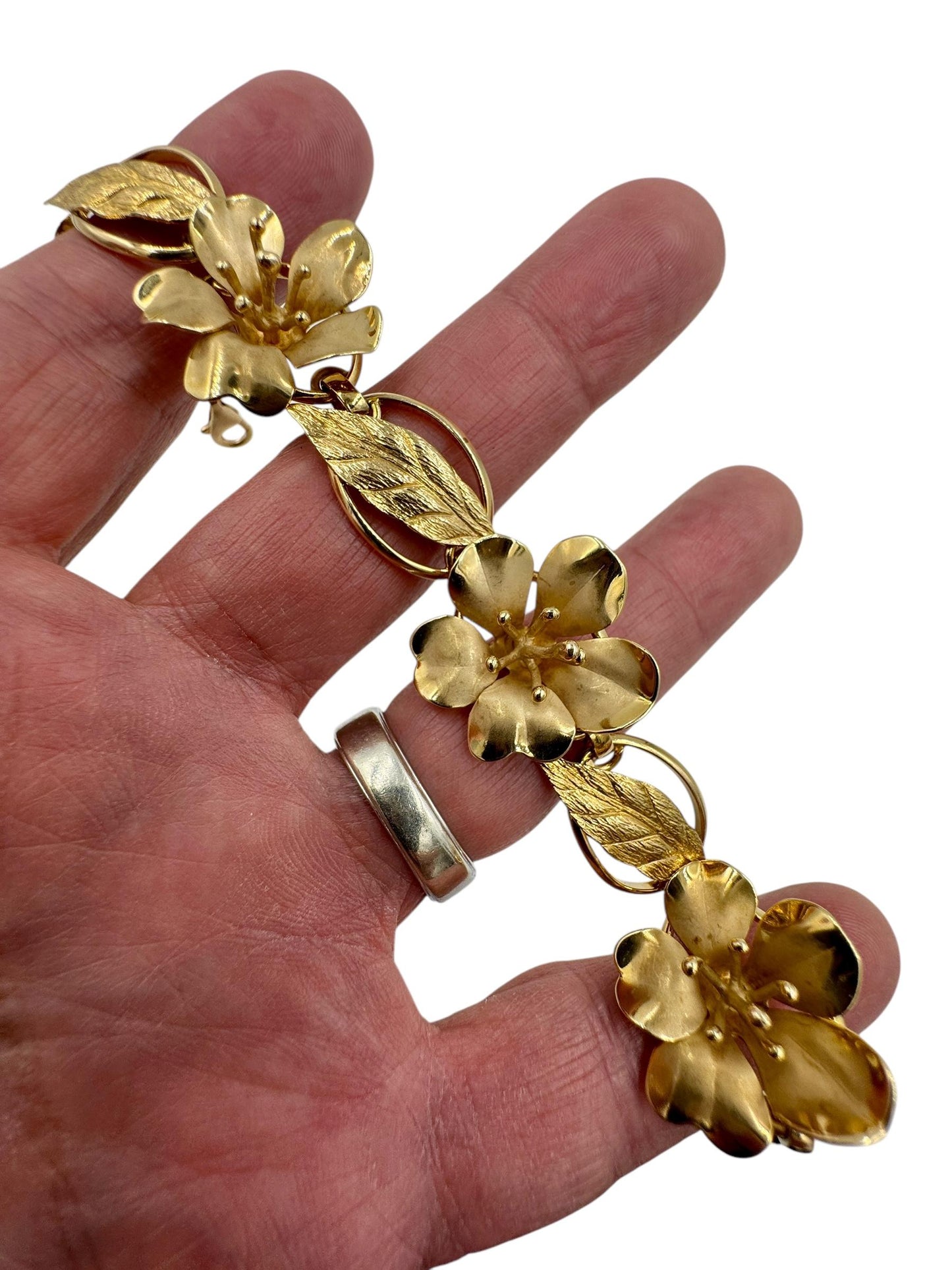 Estate 1950's 14k Gold Flower Leaf Bracelet