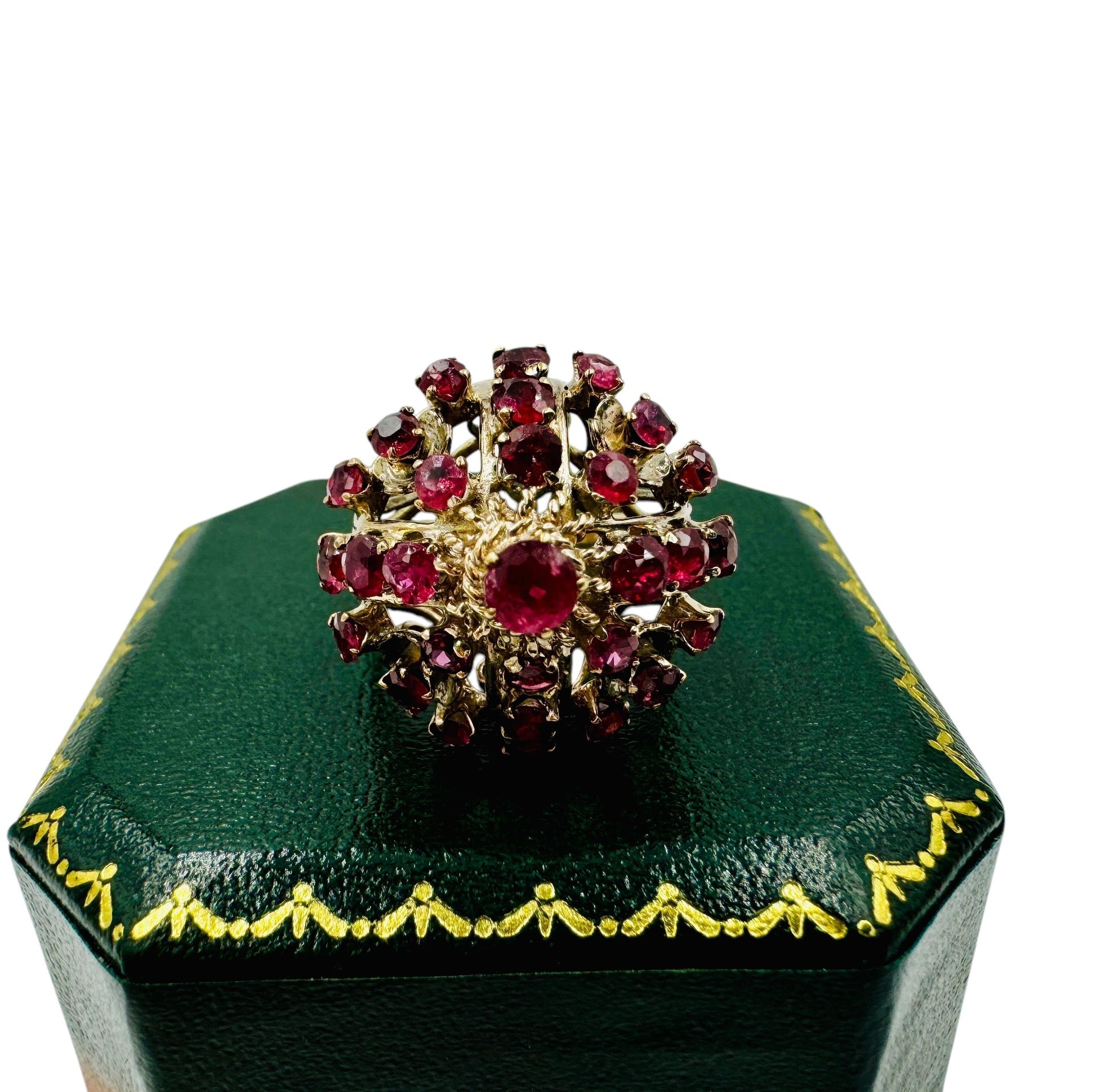 Vintage 14k Yellow Gold Princess Thai Ruby Dome ring