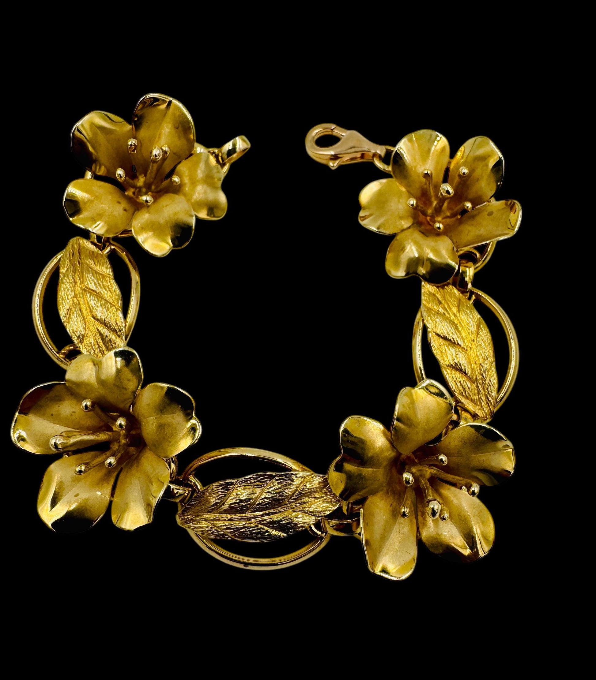 Estate 1950's 14k Gold Flower Leaf Bracelet