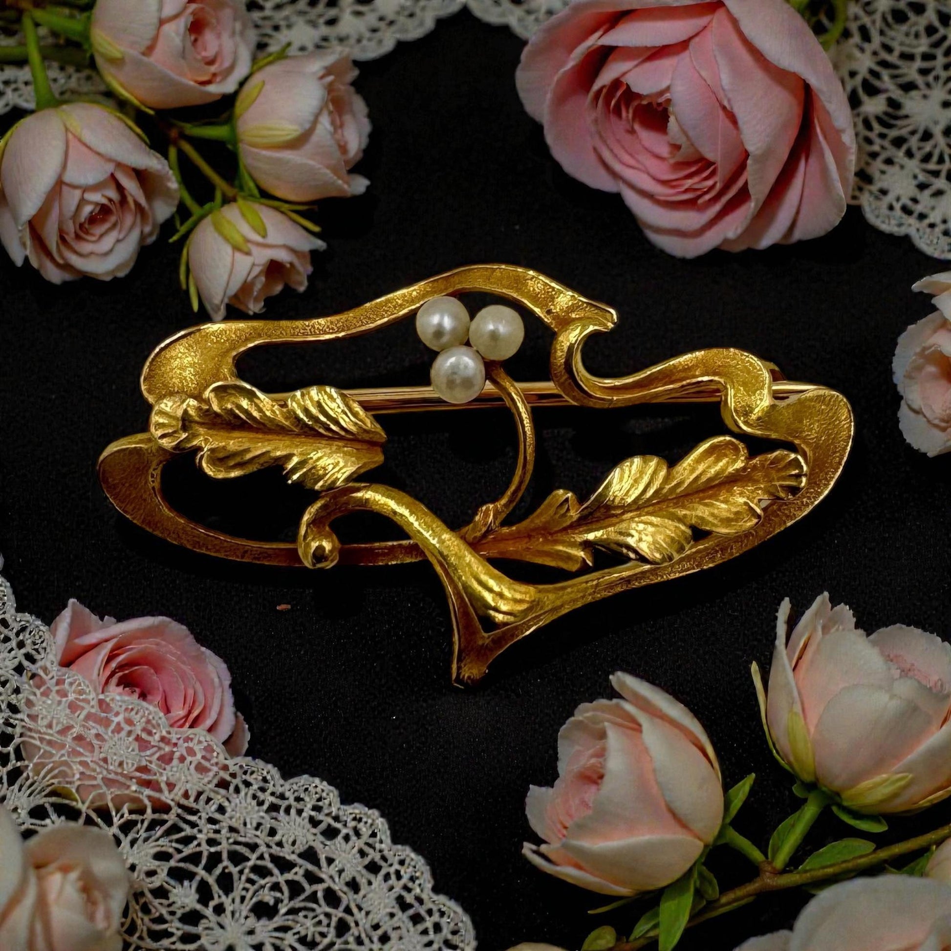 Art Nouveau 14k gold Signed Pearl Brooch Pin