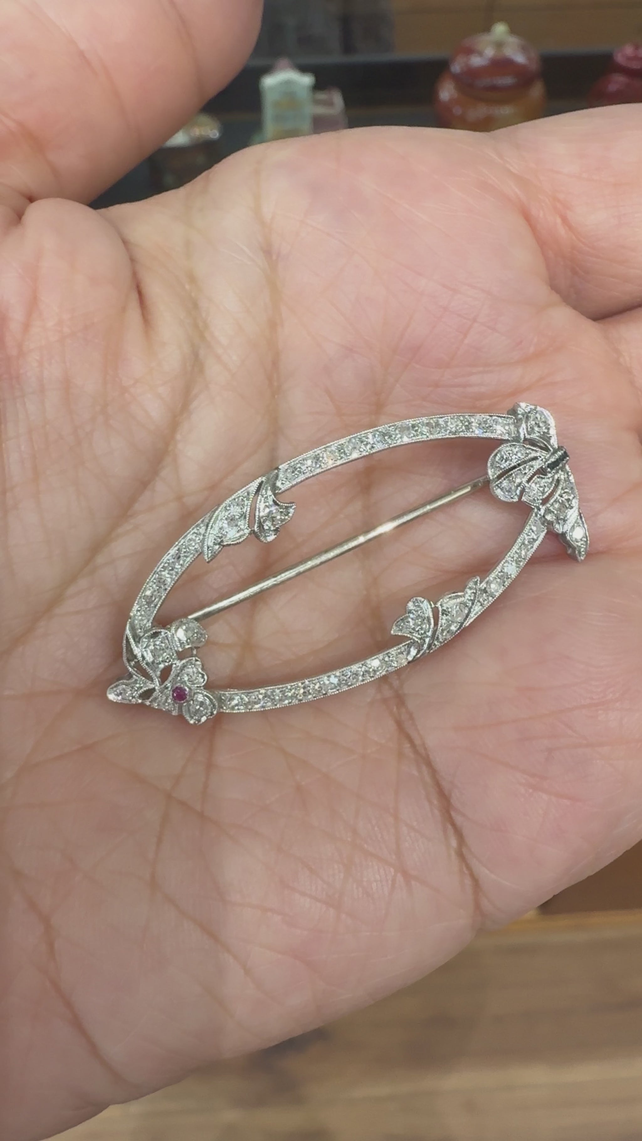 Vintage 1930's Art Deco Diamond Brooch Platinum/18k