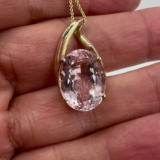 Stunning 8.50ct Oval Morganite 14k Yellow Gold Pendant Necklace