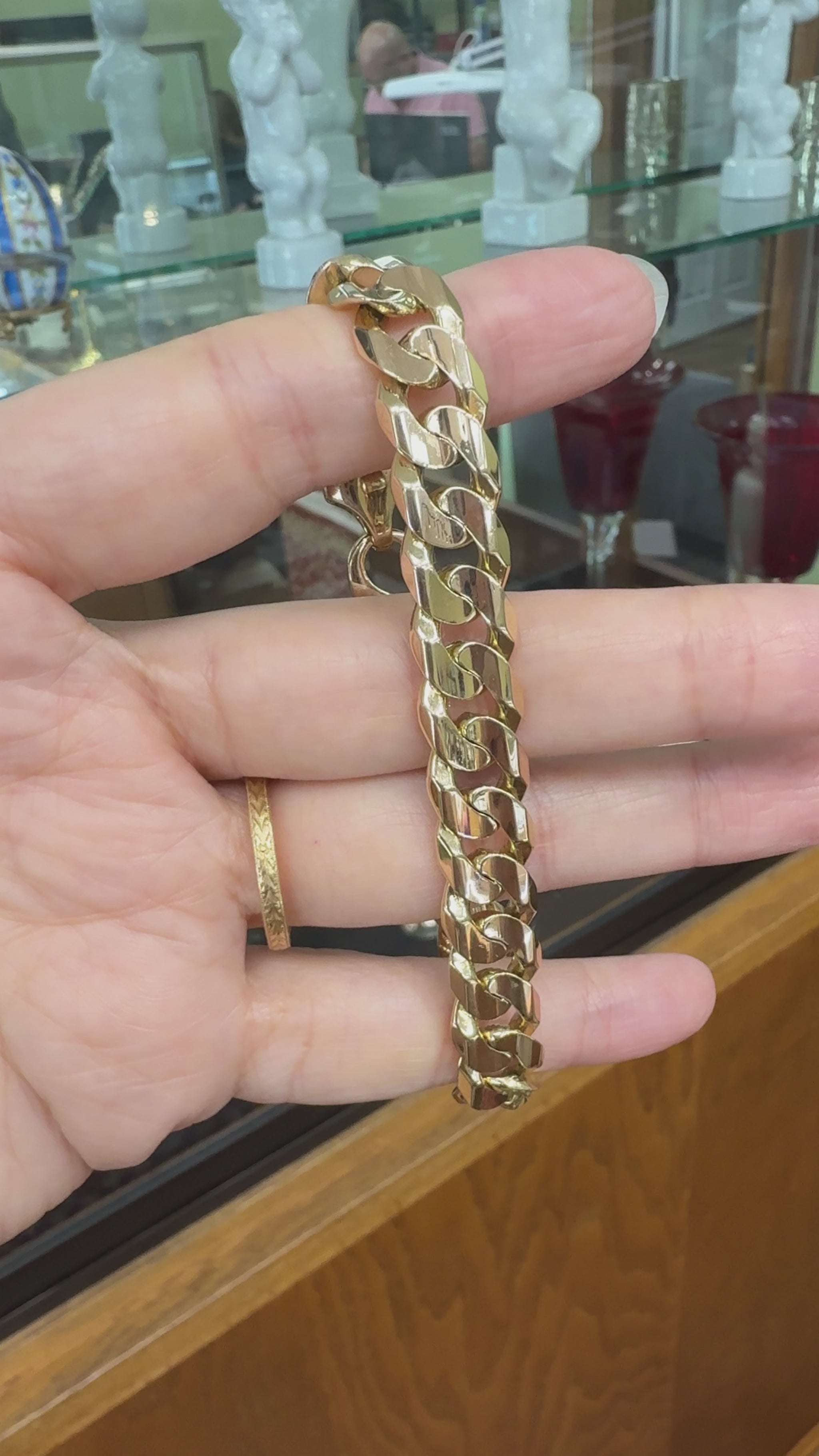 8"Curb Link Bracelet 14k Yellow Gold