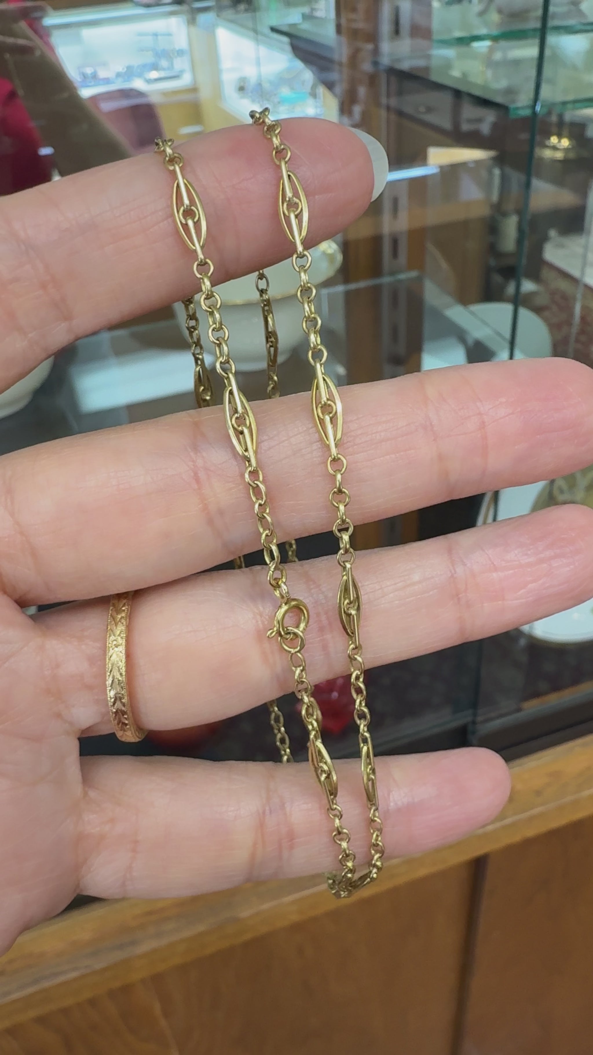 1930's Vintage Link Gold Chain Necklace 18k Yellow Gold