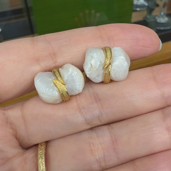 Vintage William Ruser Freshwater Pearl Cufflinks 18k Yellow Gold