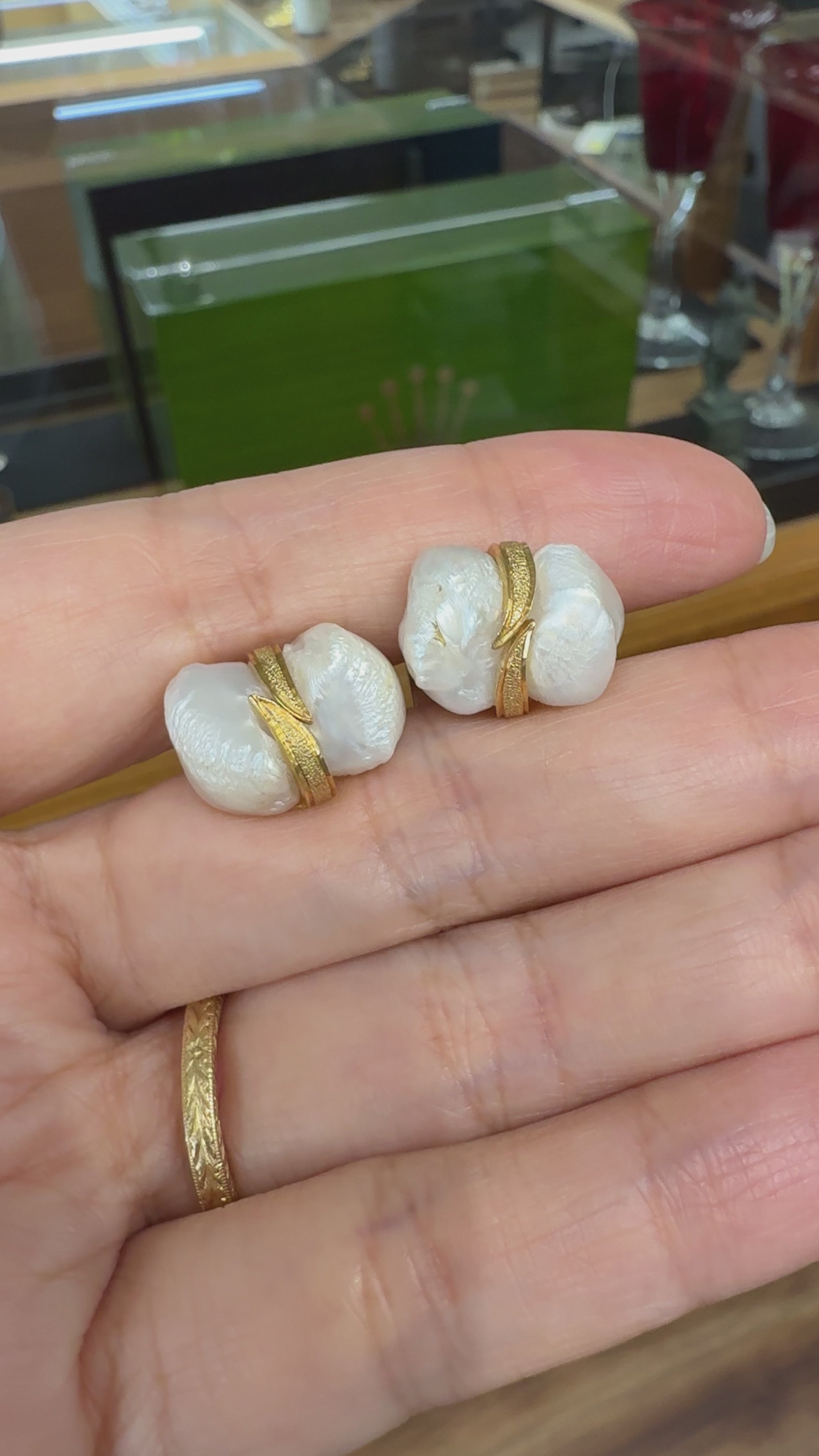 Vintage William Ruser Freshwater Pearl Cufflinks 18k Yellow Gold