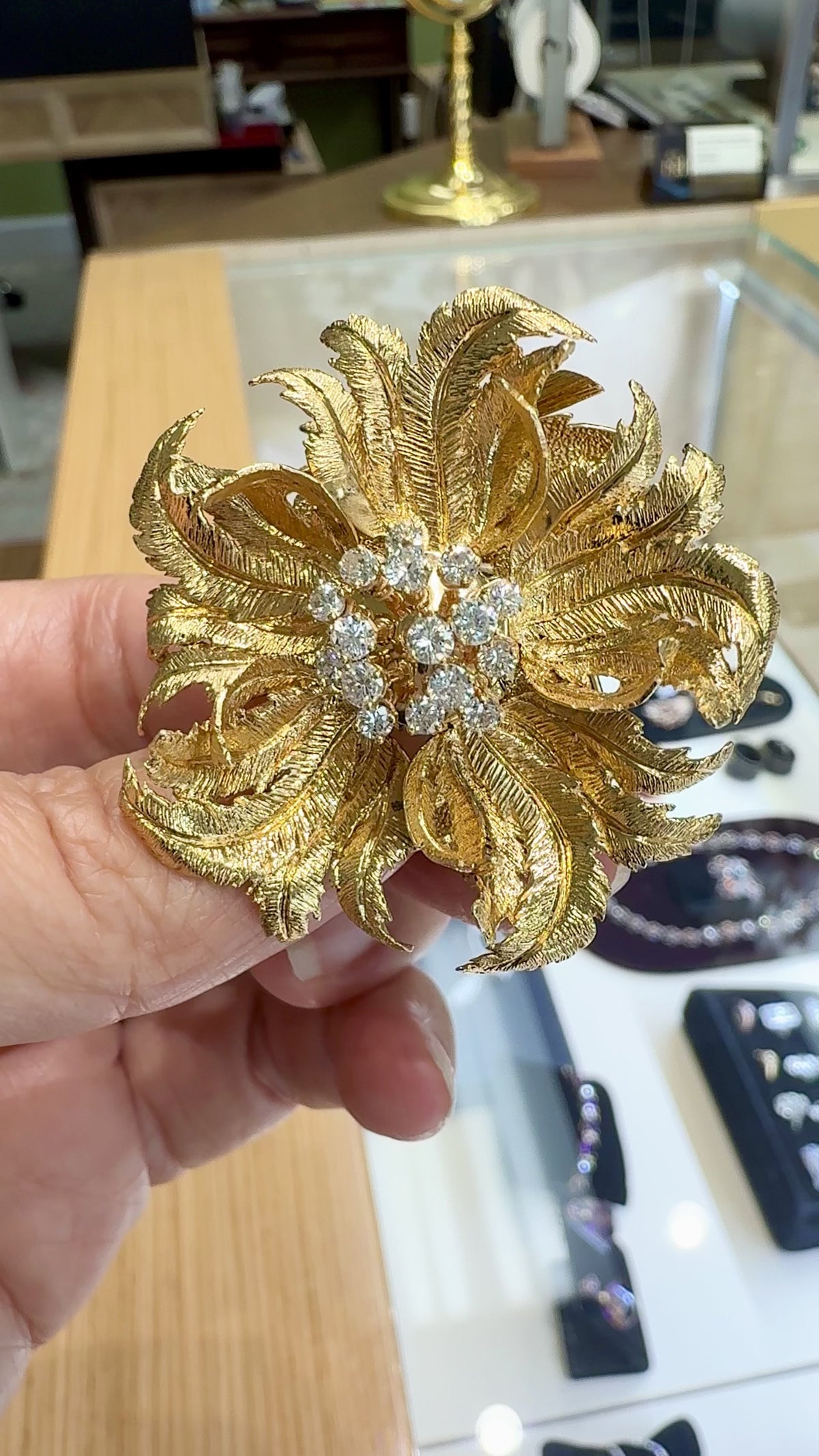 Vintage Robert Altman Articulating Diamond Flower Brooch 14k Yellow Gold