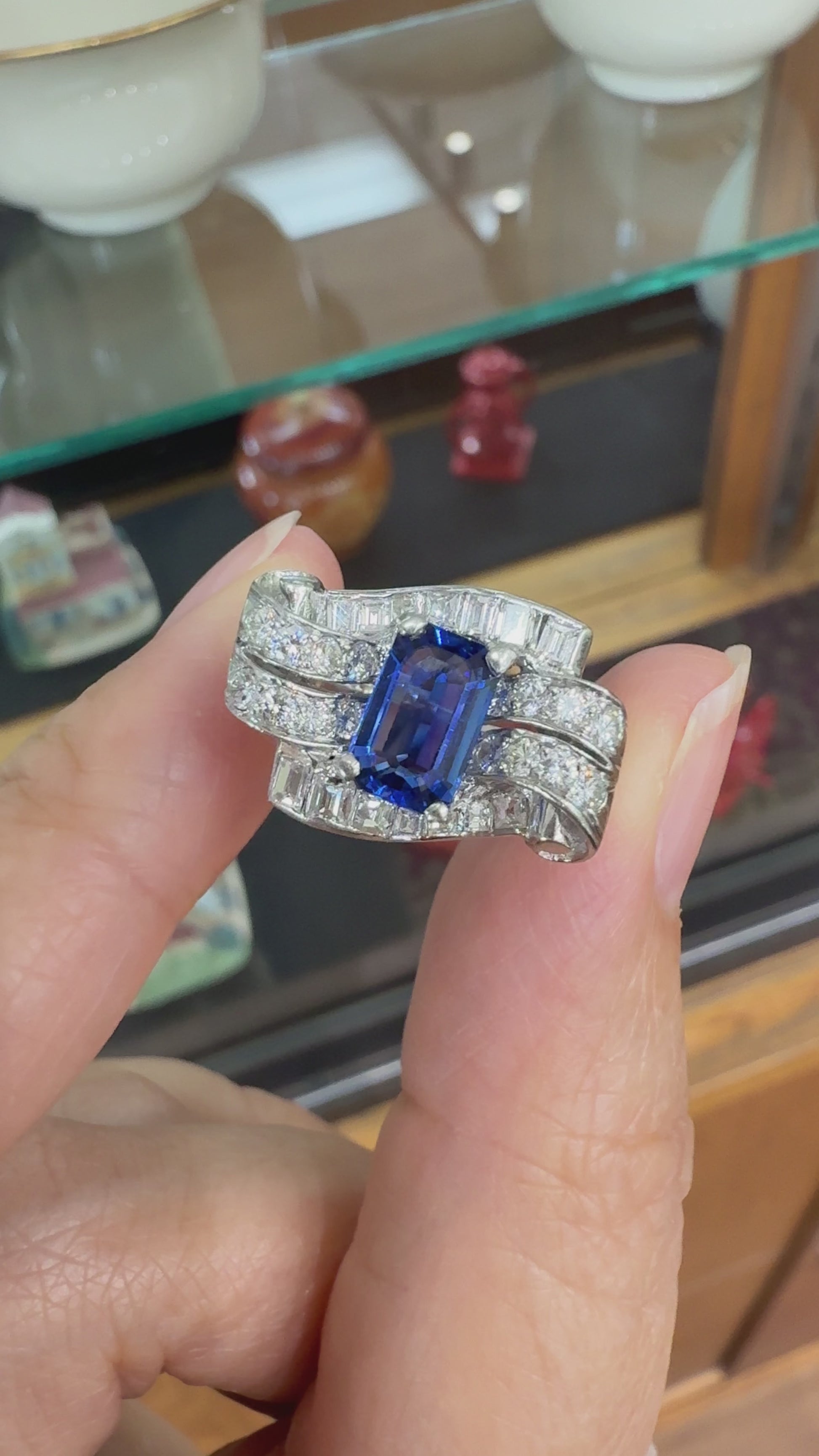 1950's Vintage Blue Sapphire and Diamond Ring Platinum