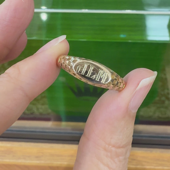 Vintage 1940's Engraved Signet Ring "JLM" 10k Yellow Gold