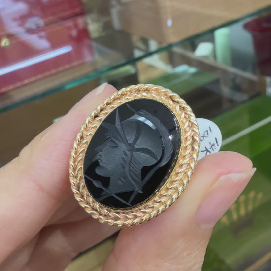 Vintage 1950's Onyx Roman Soldier Intaglio Ring 14k Yellow Gold