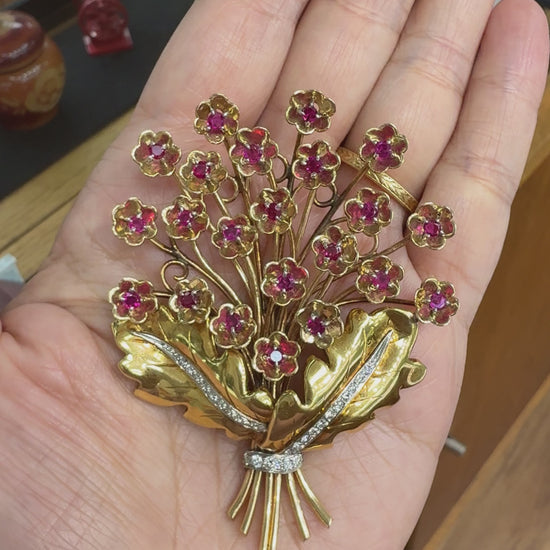 Vintage 1940's Retro Ruby and Diamond Large Flower Brooch Pin 14k/18k Gold