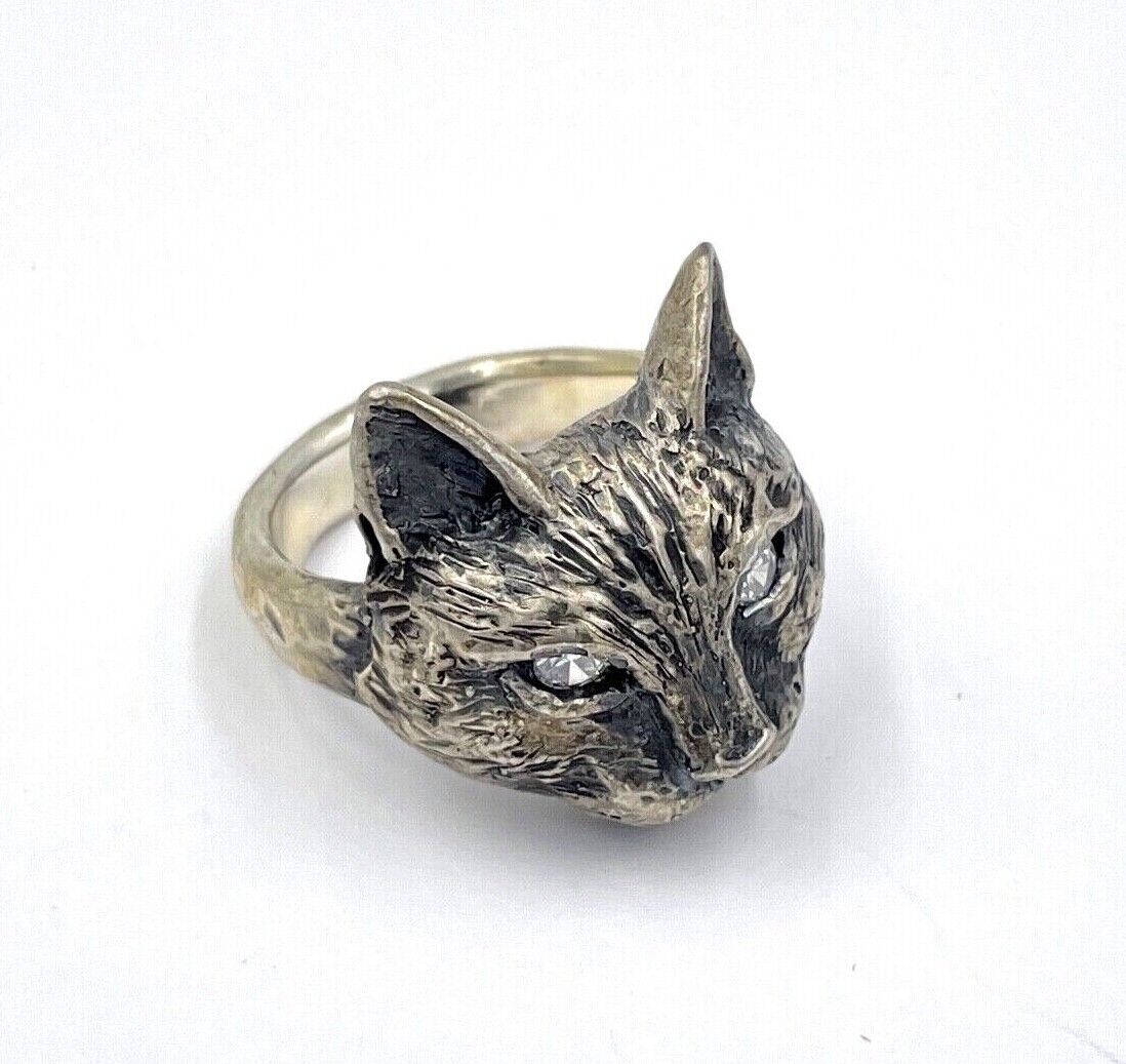 Custom Sterling Silver Cat Ring with Corundum eye hammered finish