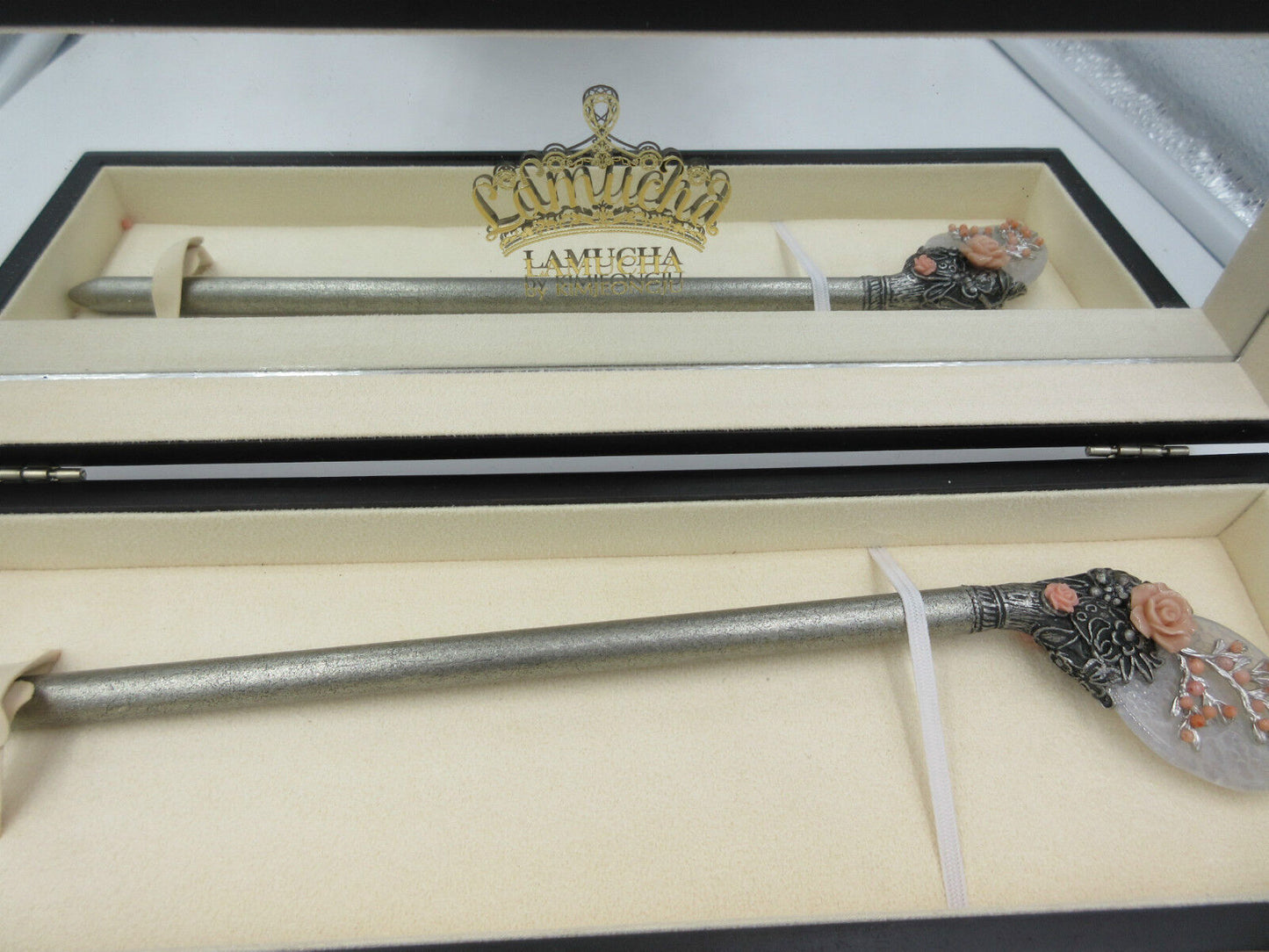 Lamucha Kimjeongju Carved Coral Flower Scepter Crystal Pageant Wand